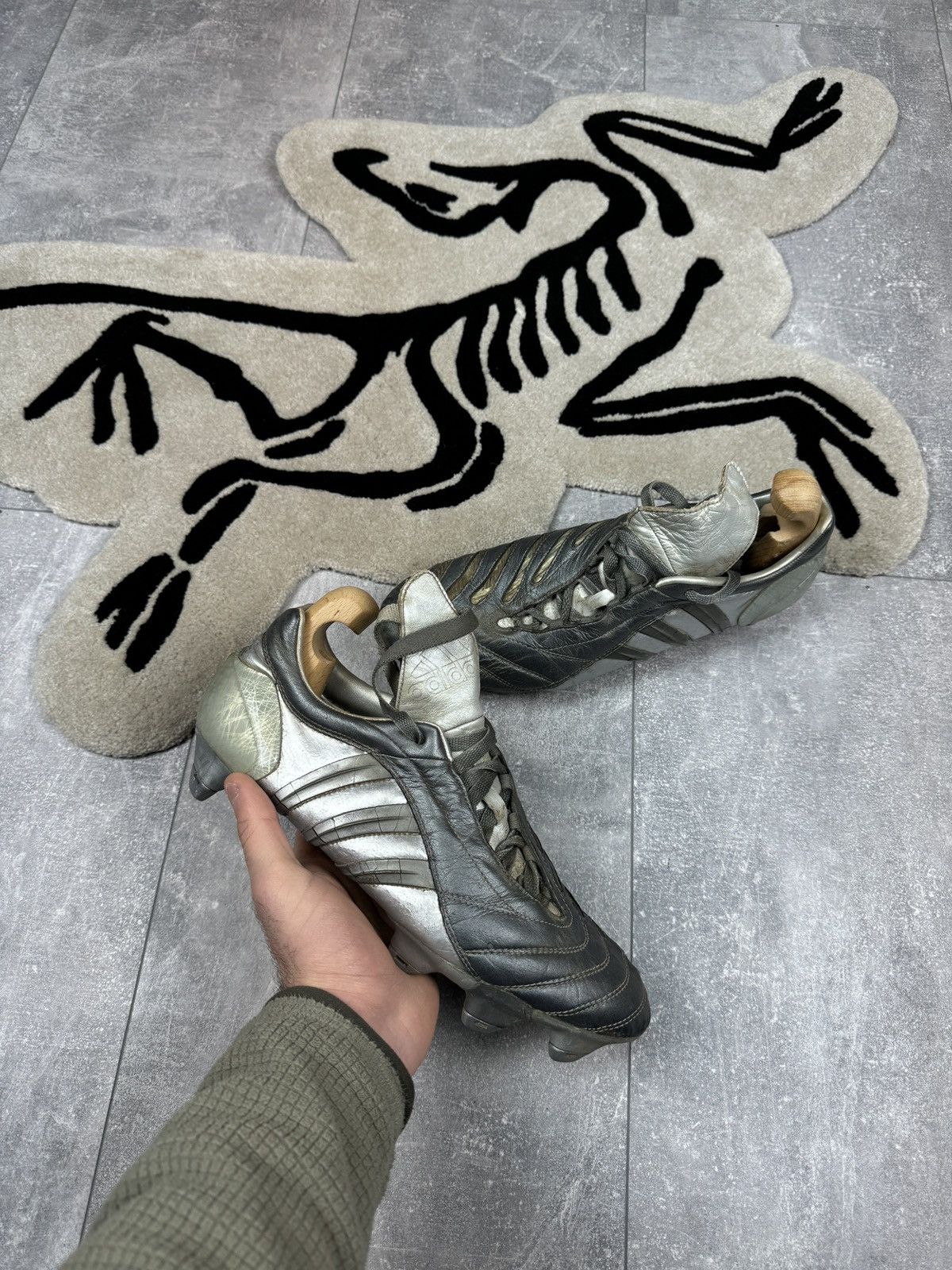 Adidas × Vintage Mens Vintage Adidas Predator soccer boots sneakers rare Size US 9 / EU 42 - 1 Thumbnail