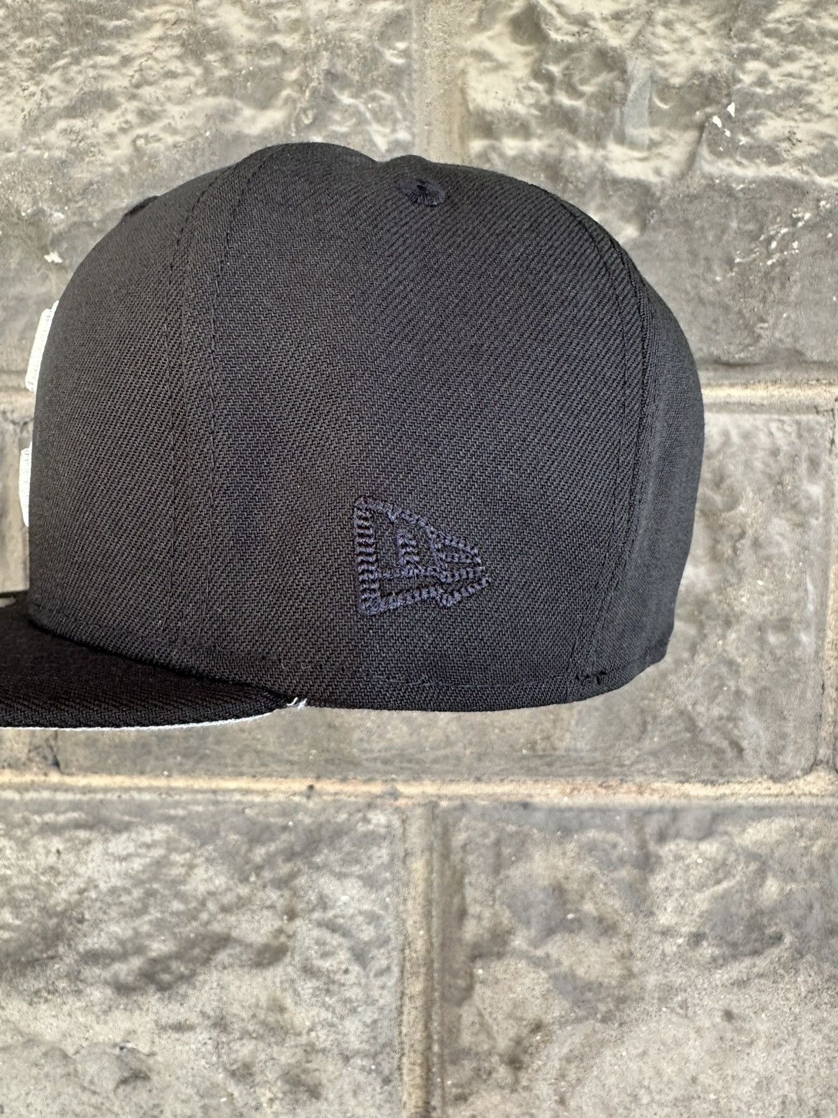 MLB × New Era × Supreme 7 1/8 CLEVELAND INDIANS JACOBS FIELD 1994 NEW ERA FITTED CAP Size ONE SIZE - 3 Thumbnail