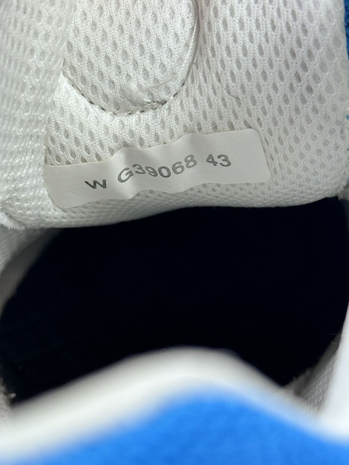 Chanel CHANEL BLUE LOGO SNEAKERS (RARE) Size US 10 / EU 43 - 10 Thumbnail
