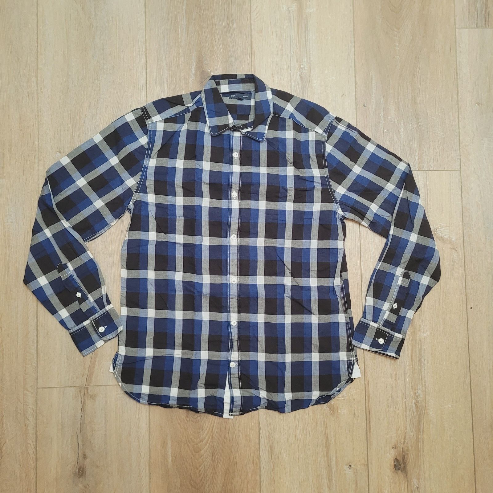 Gap Gap Shirt Small Plaid Button Up Original Fit Blue Black Gray Size US S / EU 44-46 / 1 - 1 Thumbnail