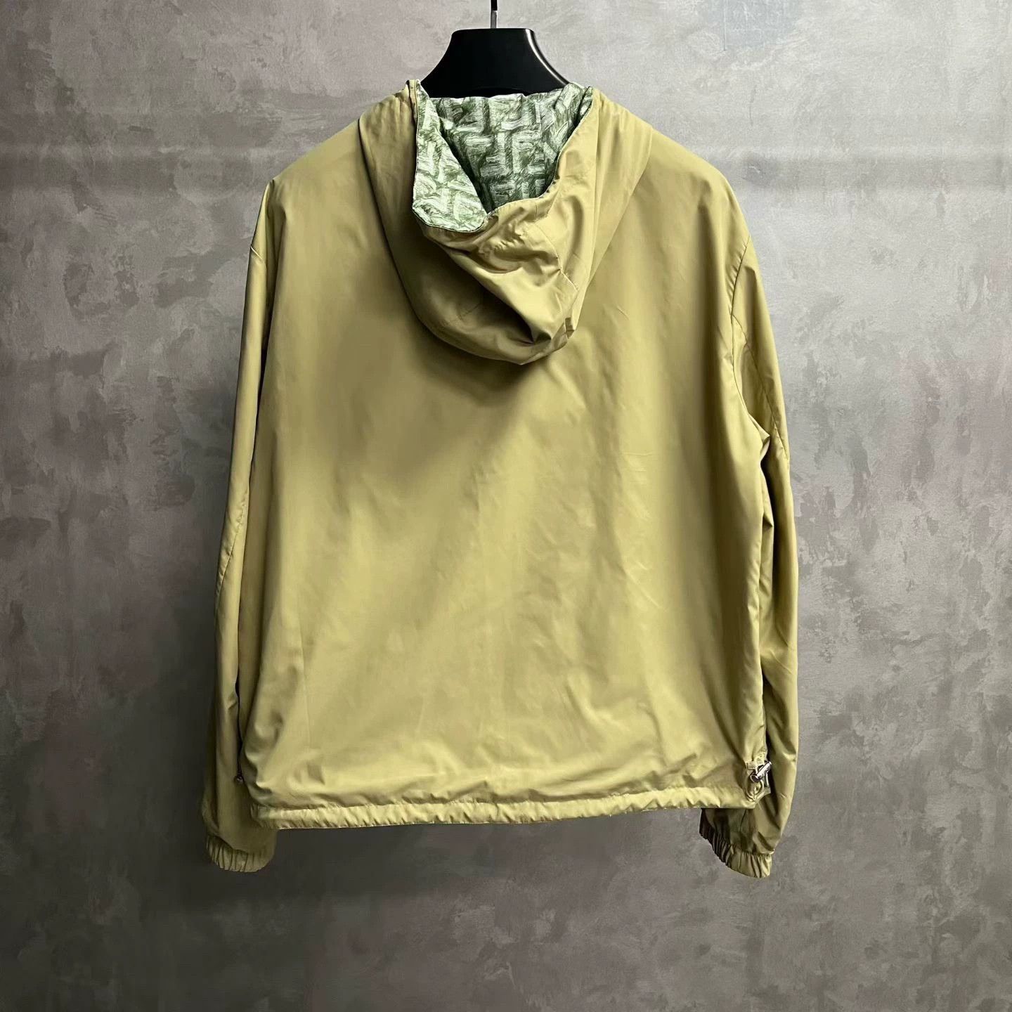 Fendi reversible green printed hooded jacket Size US L / EU 52-54 / 3 - 7 Thumbnail