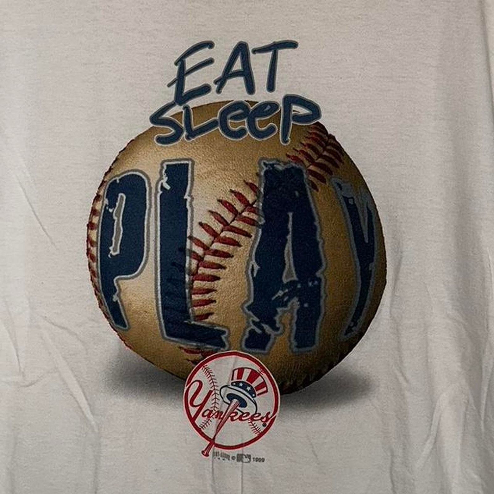 MLB × Vintage Vintage 1999 New York Yankees MLB Eat Sleep Play size XL Size US XL / EU 56 / 4 - 5 Thumbnail