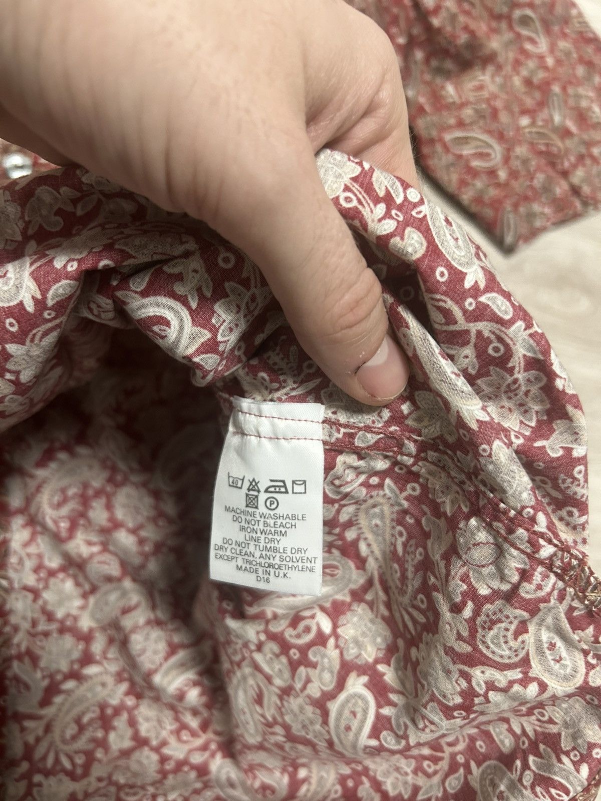 Burberry × Vintage Vintage Burberry London flowers Shirt size M Size US M / EU 48-50 / 2 - 5 Thumbnail