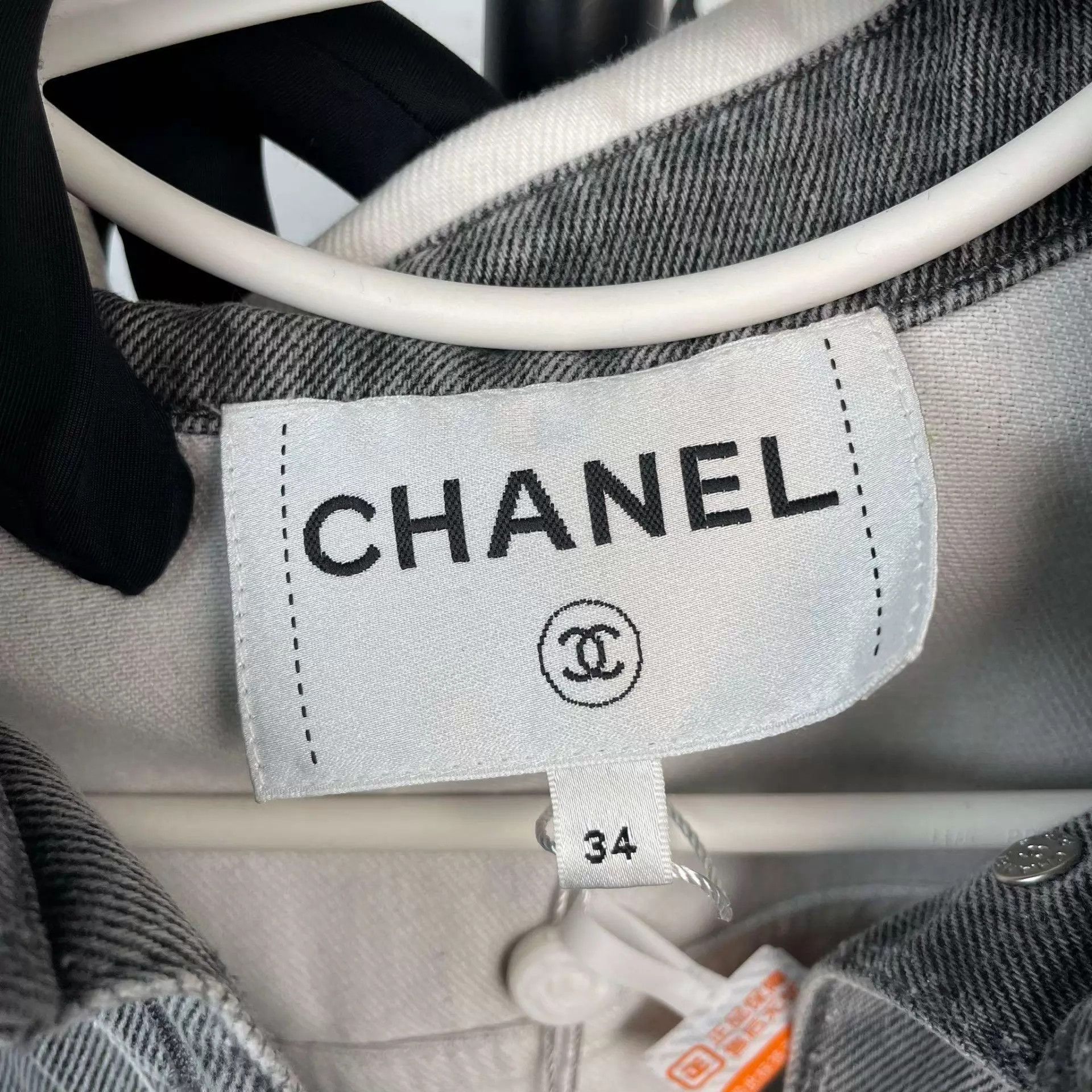Chanel CHANEL 95 New GrayWhite Colorblock Den Jacket 34 Size XS / US 0-2 / IT 36-38 - 5 Thumbnail