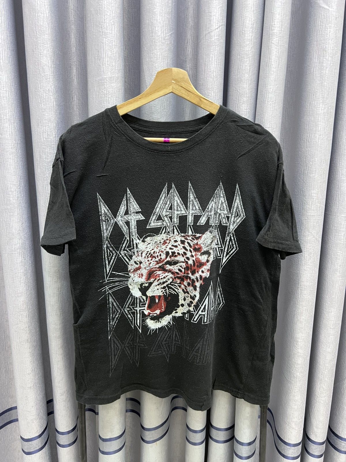 Band Tees Faded Def Leppard Band Tee Size US M / EU 48-50 / 2 - 1 Thumbnail
