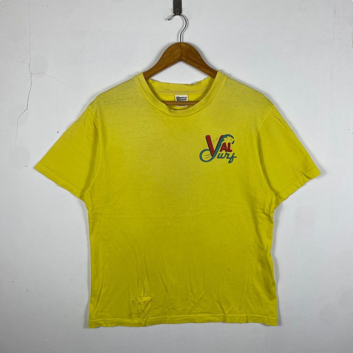 Sugar Cane Cheswick By Sugar Cane DIRTBIKE USA Val Surf Distressed Tee Size US M / EU 48-50 / 2 - 5 Thumbnail