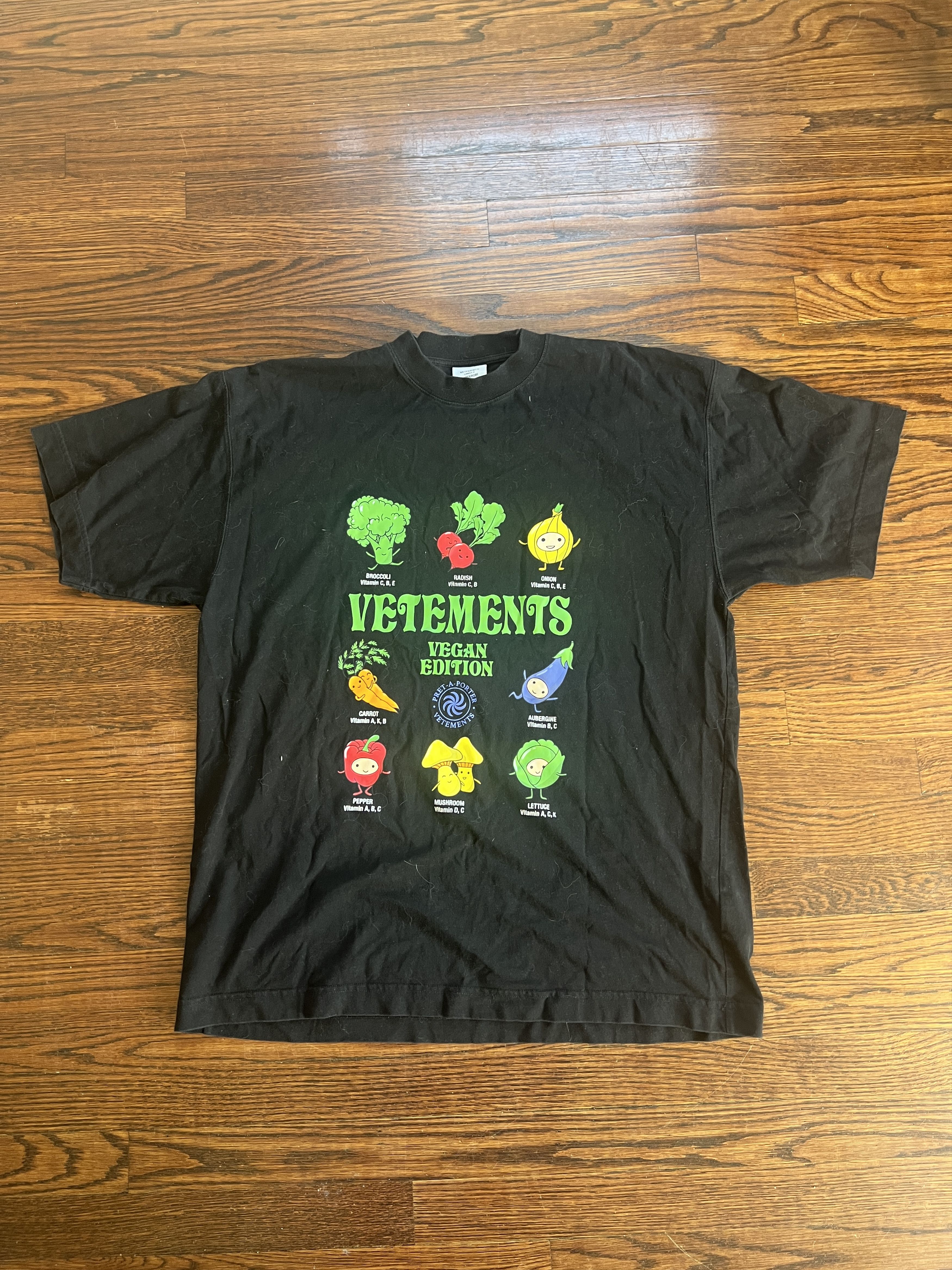 Vetements Vetements S/S 2018 Oversized Split Side Graffiti T