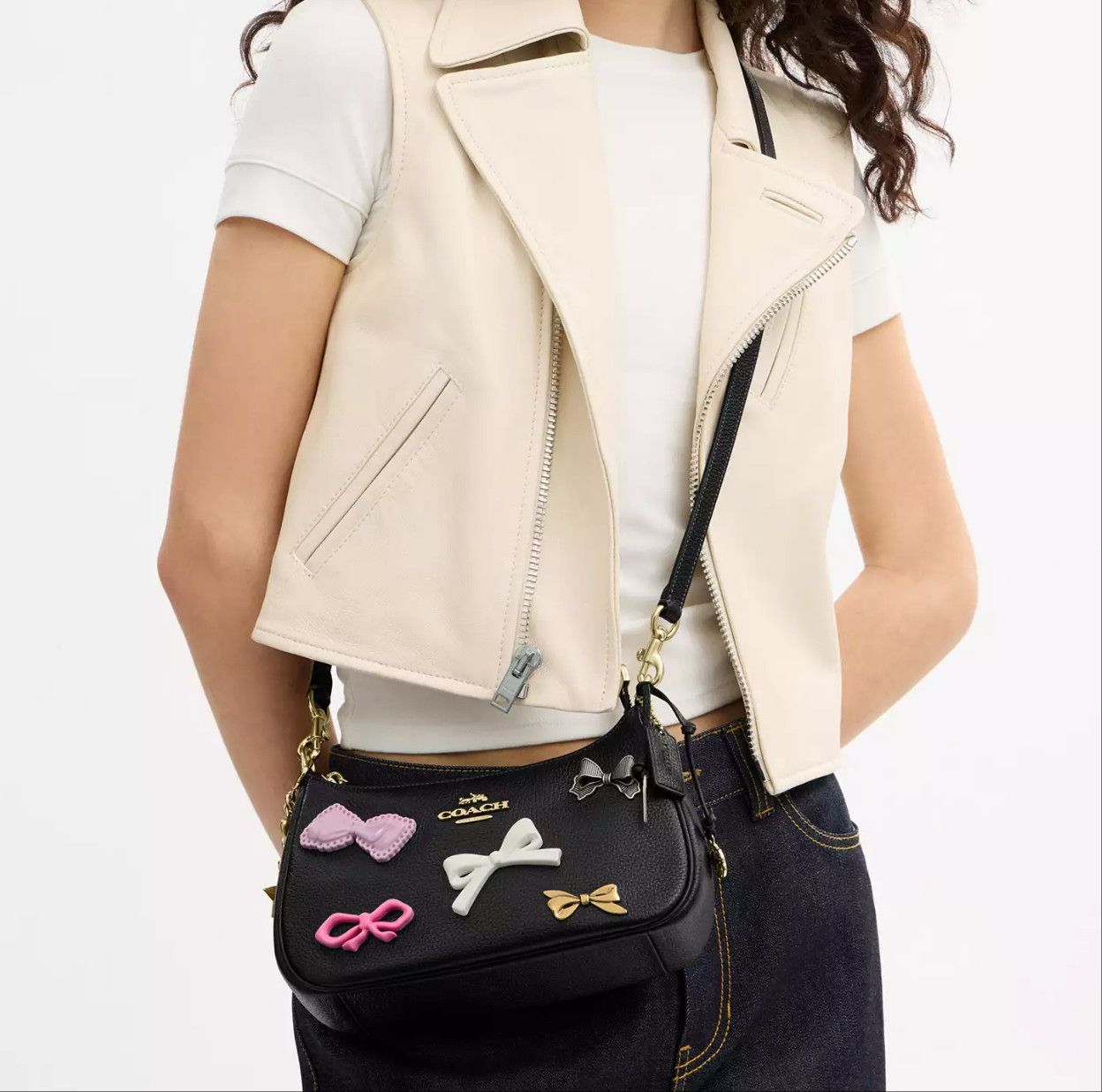 Coach Teri Shoulder Bag With Bows And Charms CDY93 Size ONE SIZE - 9 Thumbnail