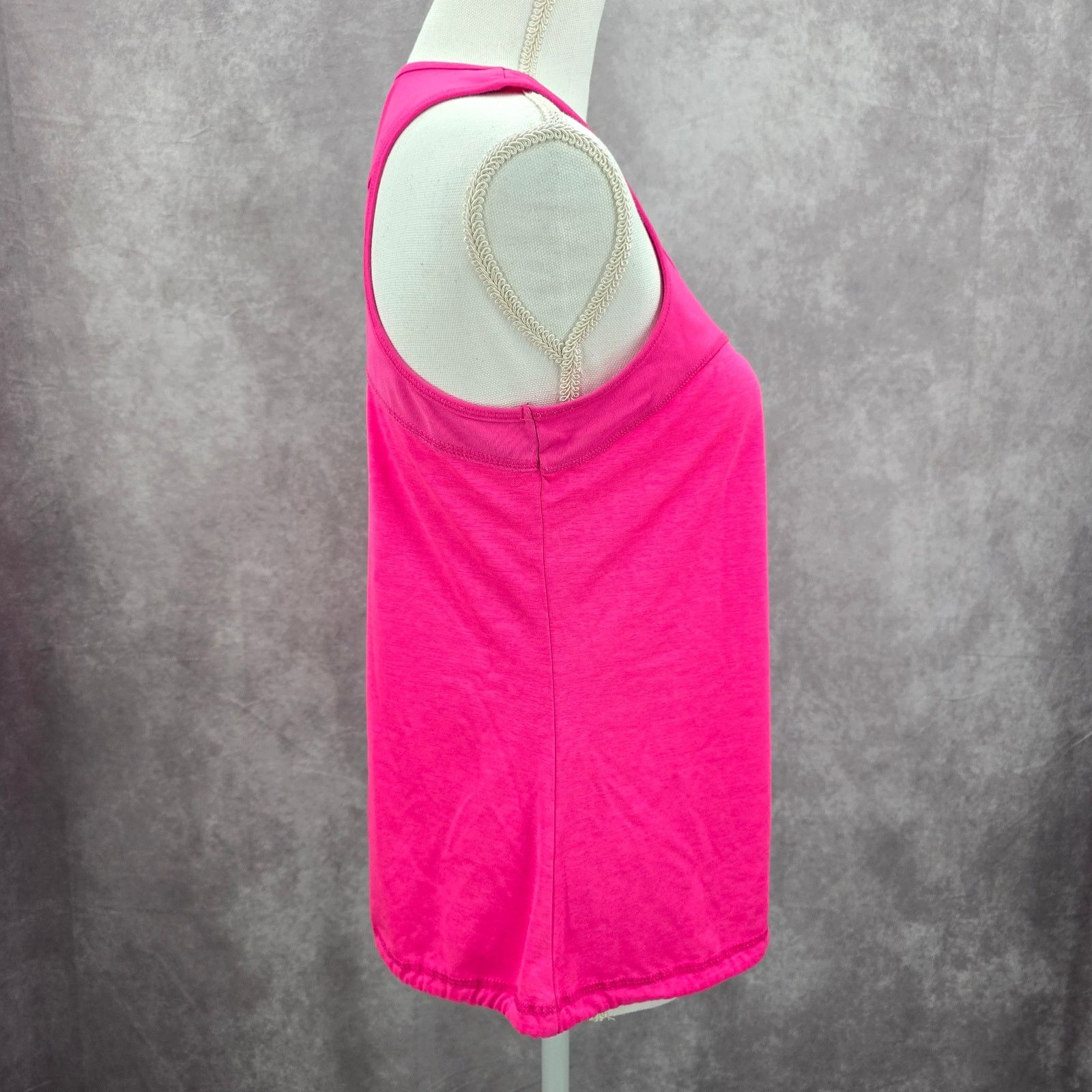 Old Navy Old Navy Active Pink Crisscross Cutout Back Tank Top Small Size S / US 4 / IT 40 - 3 Thumbnail