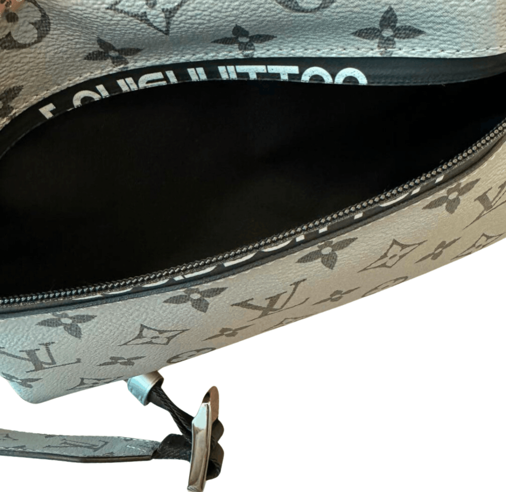 Louis Vuitton LOUISVUITTON Japan Limited Messenger Monogram Shoulder Bag Size ONE SIZE - 3 Thumbnail