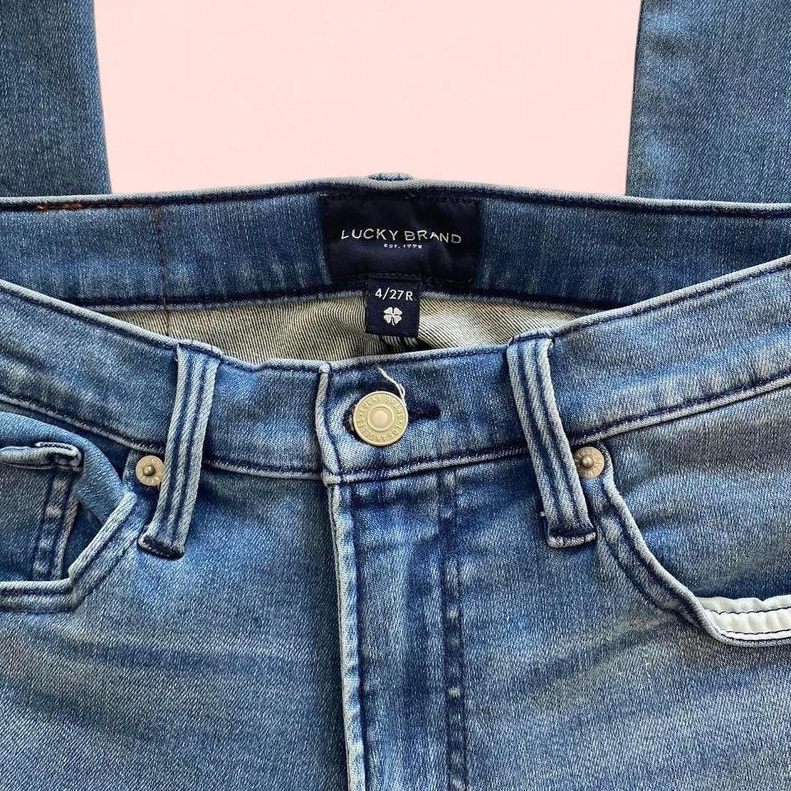 Lucky Brand Lucky brand light wash- skinny jeans Size 27" / US 4 / IT 40 - 2 Thumbnail