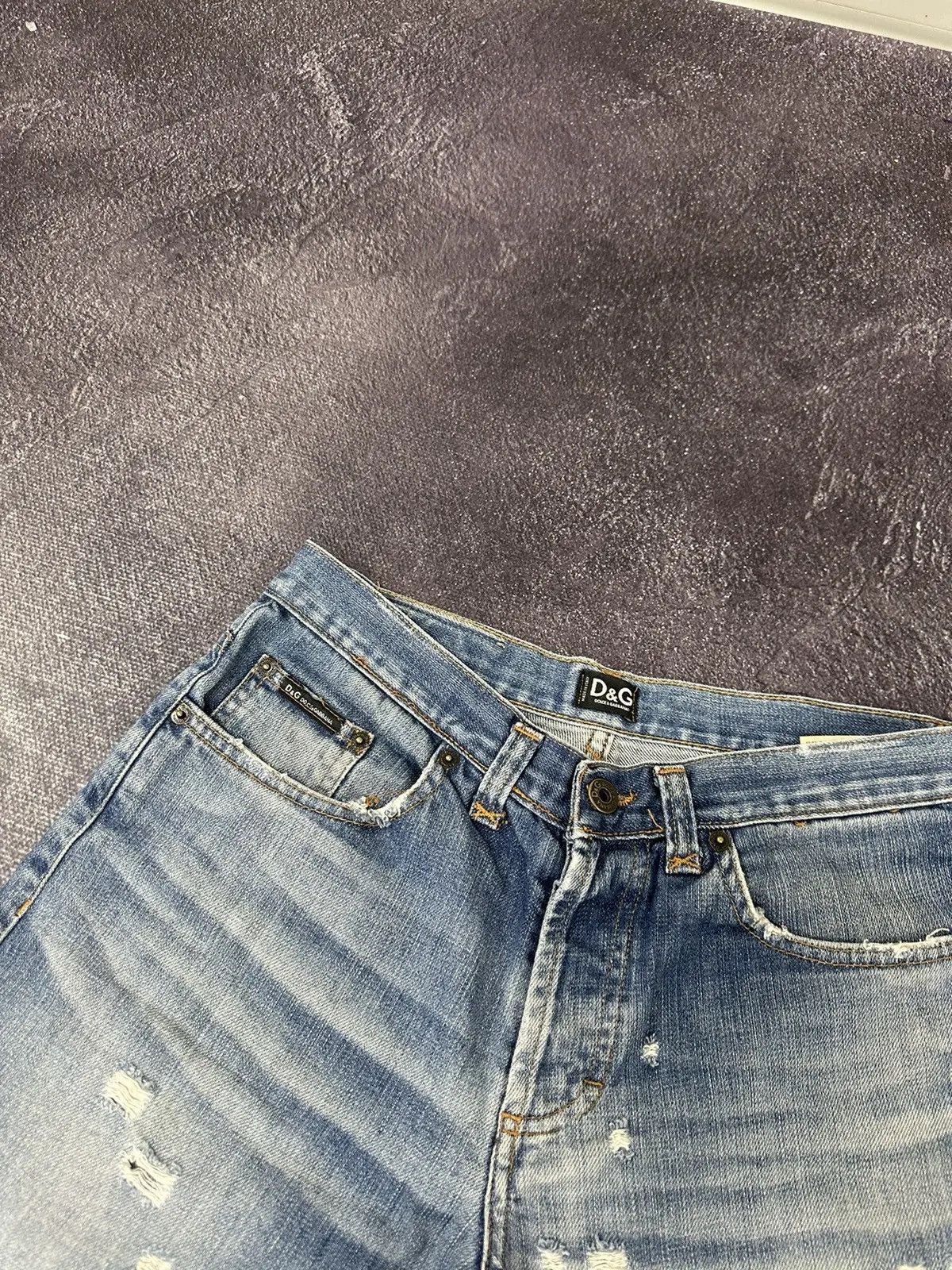 Dolce & Gabbana × Vintage Vintage Dolce & Gabbana Y2K Women's Distressed Denim Shorts Size 32" / US 10 / IT 46 - 6 Thumbnail