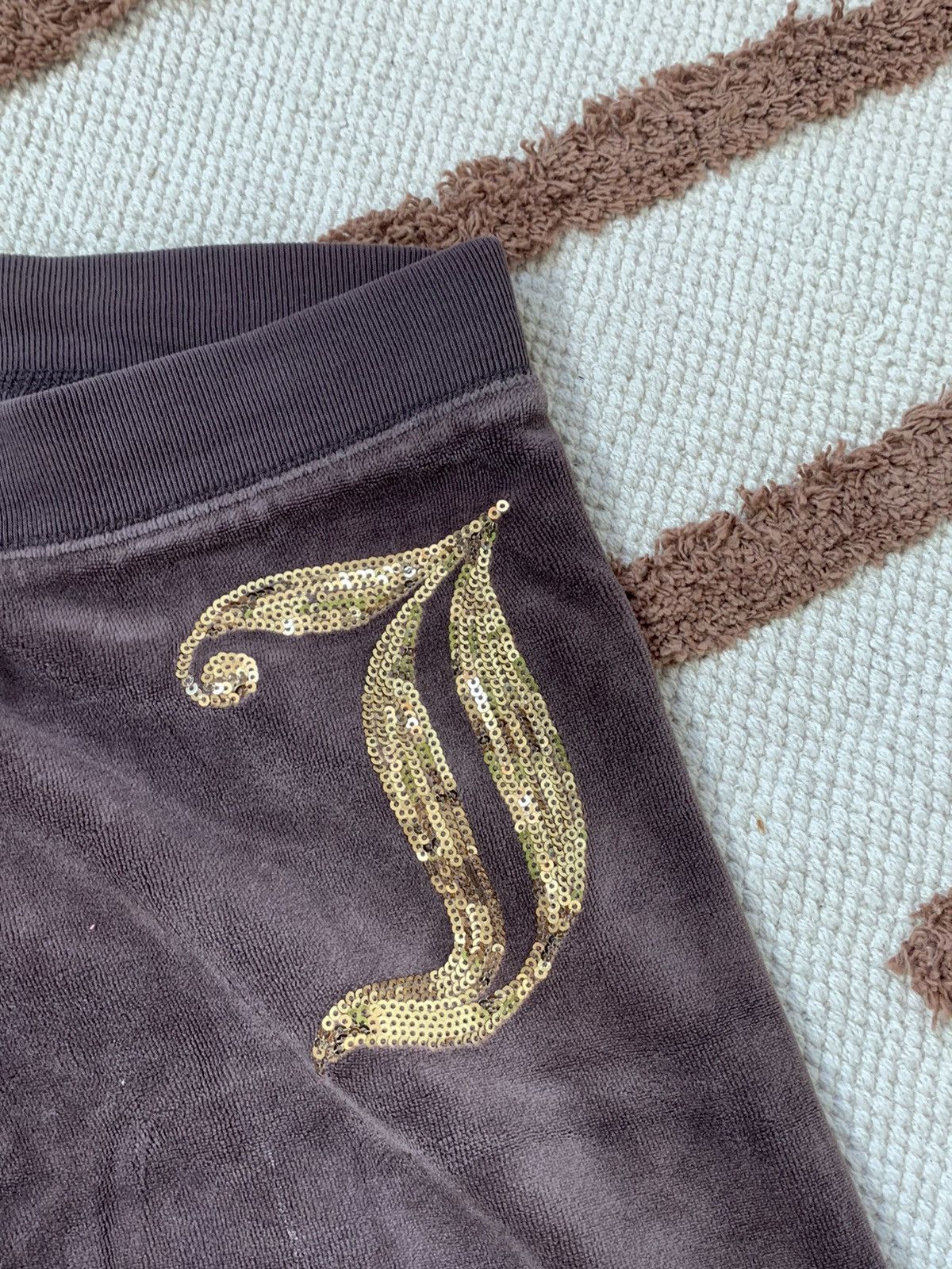 VELOUR VINTAGE JUICY COUTURE BROWN 2000s style SUITS