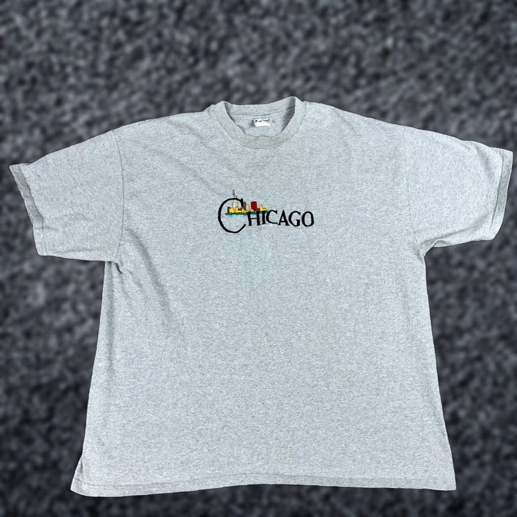 Champion Chicago Champion Shirt Mens 2XL Gray City Skyline Embroidered Short Sleeve T-Shirt Size US XXL / EU 58 / 5 - 1 Thumbnail