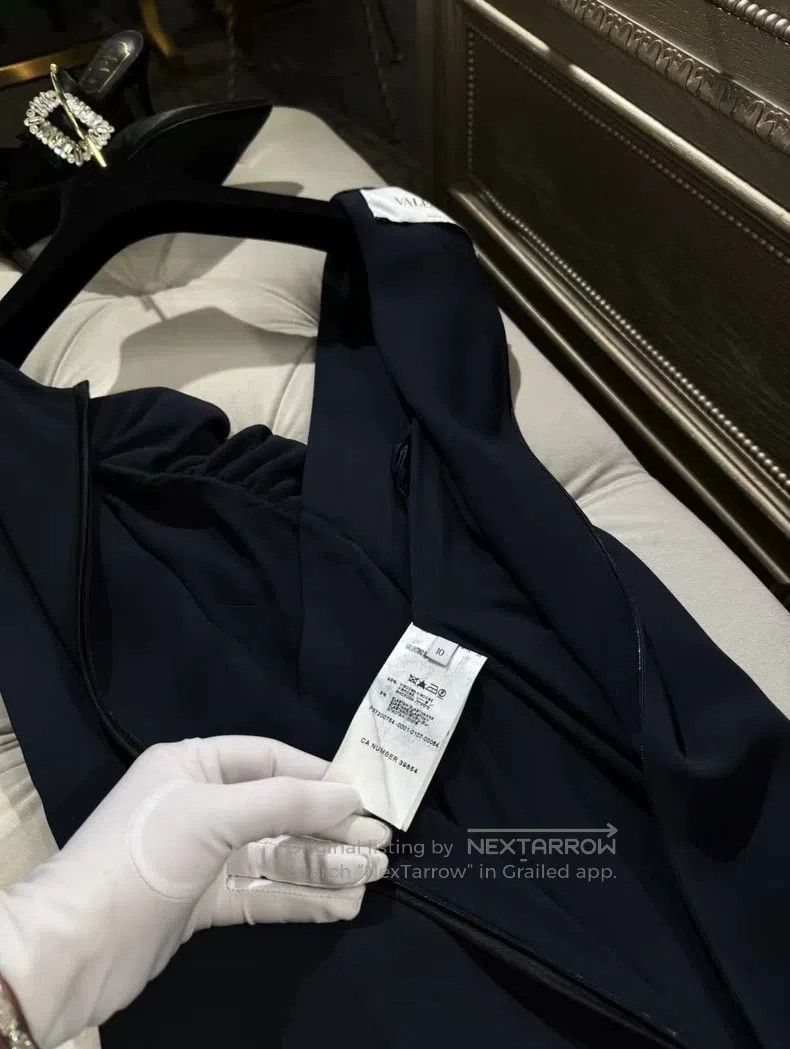 Valentino Valentino dress Size M / US 6-8 / IT 42-44 - 7 Thumbnail