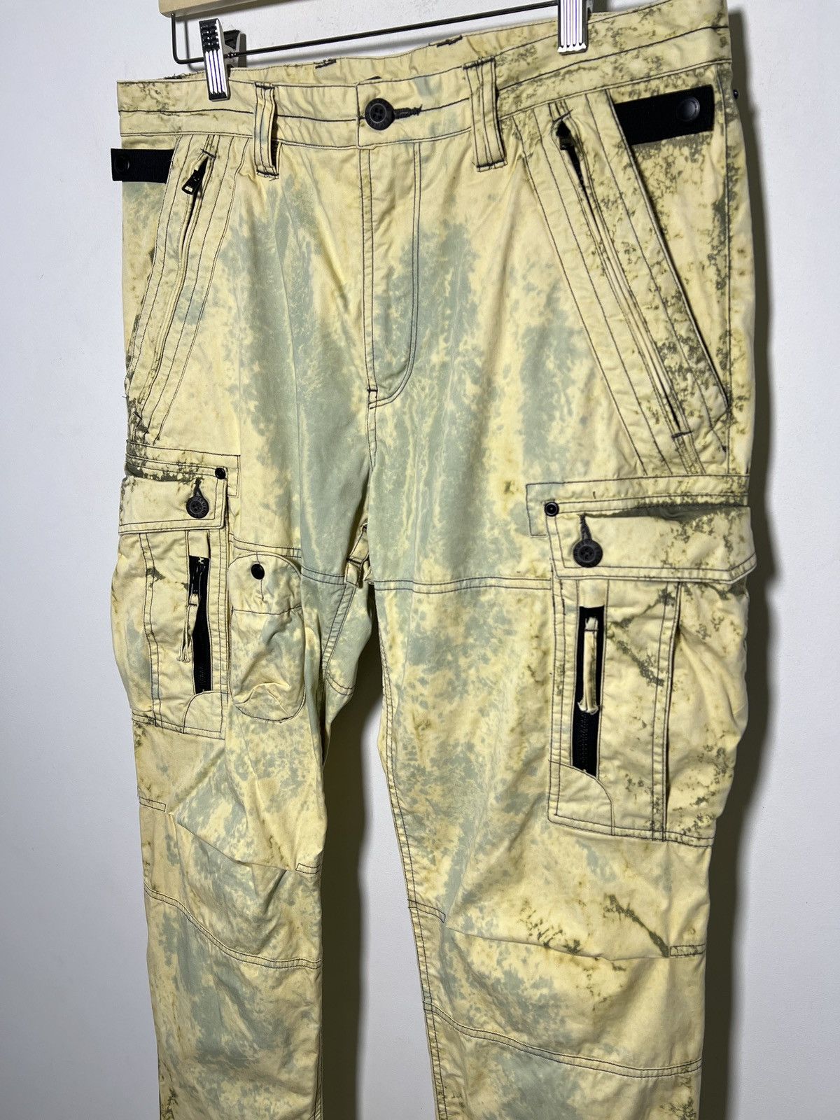 Giorgio Armani giorgio armani tie dye cargo camo multipocket army pants Size US 33 - 5 Thumbnail