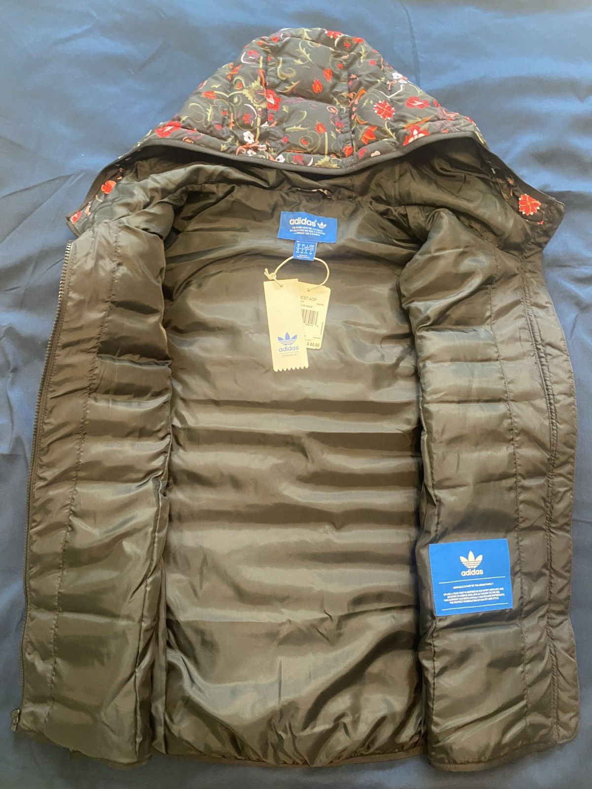 Adidas Slim Vest AOP Size US L / EU 52-54 / 3 - 4 Thumbnail