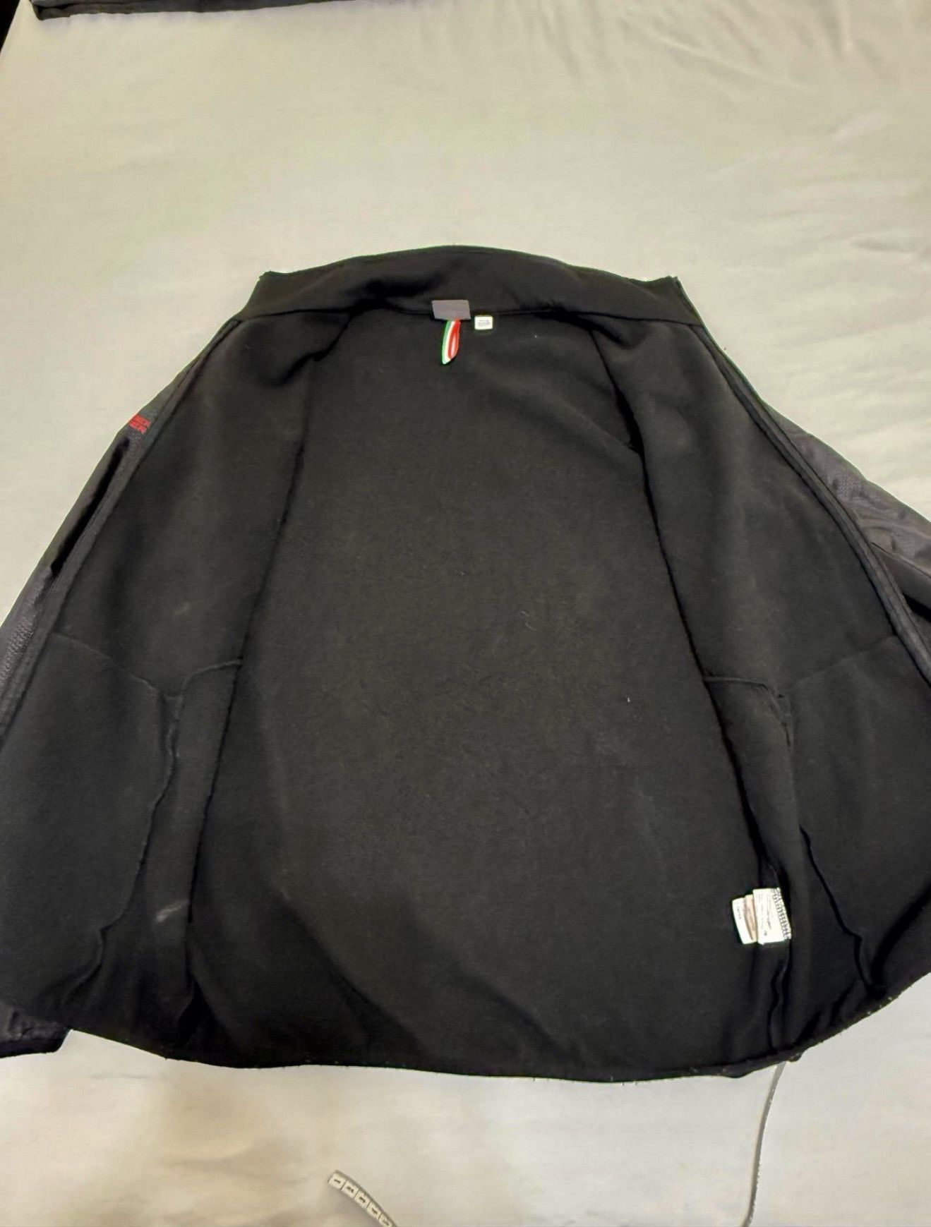 Puma Puma Scuderia Ferrari Jacket Mens Medium (collectible) Size US M / EU 48-50 / 2 - 11 Thumbnail