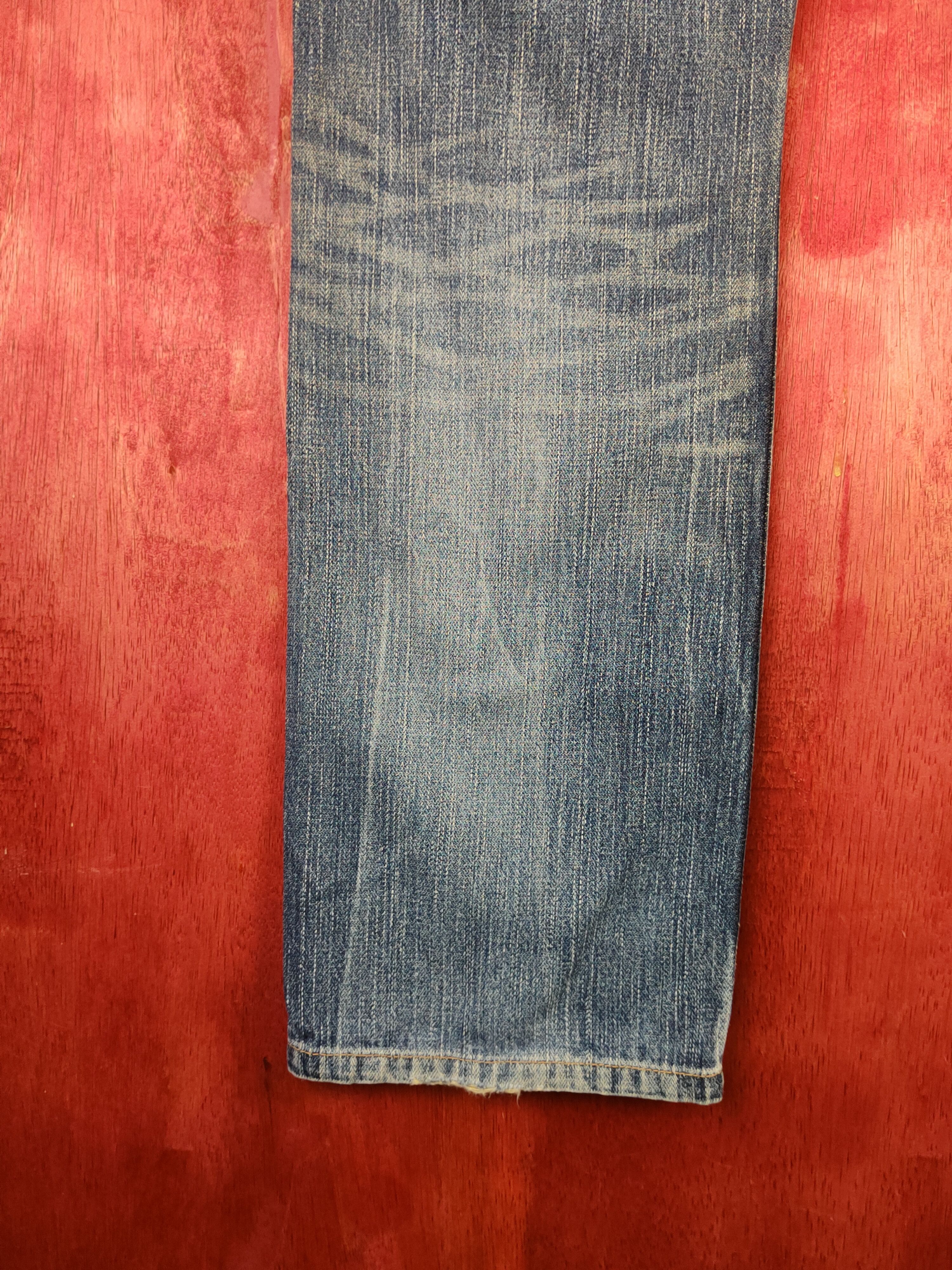 Vintage Wrangler Blue Faded Distressed Ripped Jeans #S1702 Size US 32 / EU 48 - 9 Thumbnail