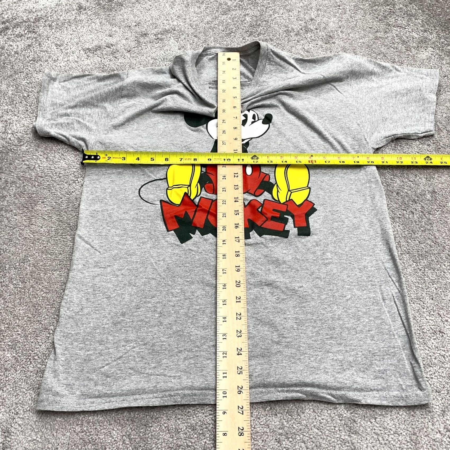 Disney Disney Mickey Mouse Graphic T-Shirt Mens Large Gray Crew Neck Short Sleeve Tee Size US L / EU 52-54 / 3 - 6 Thumbnail