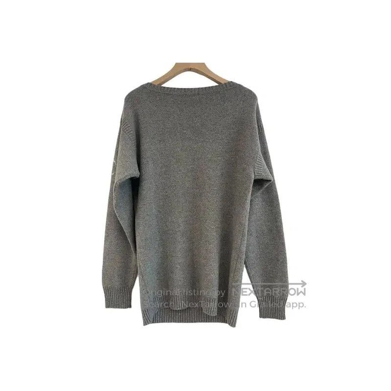 Chanel Chanel Gray Wool Blend Sweater with Lion Design . Size M / US 6-8 / IT 42-44 - 2 Thumbnail