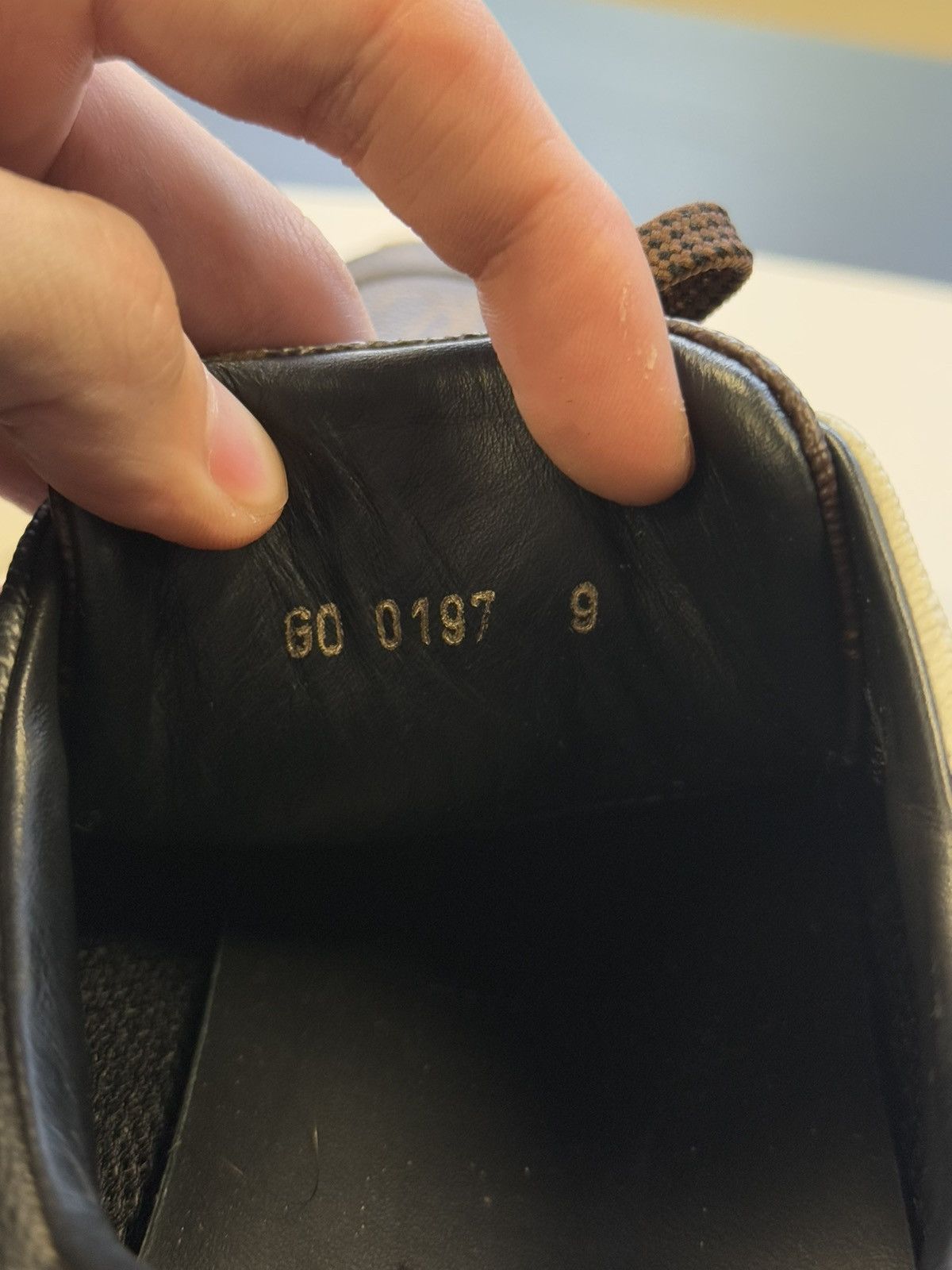 Louis Vuitton 9LV/10US - Louis Vuitton Runaway Trainer Monogram Size US 10 / EU 43 - 12 Thumbnail
