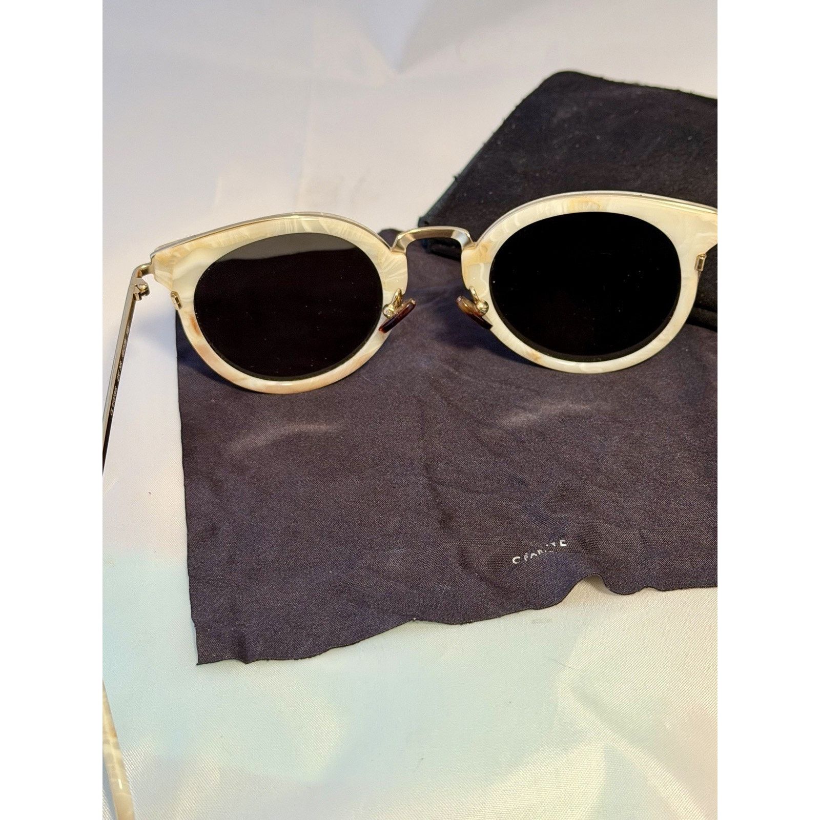 Celine CL41373/S Lea White/Pearl Sunglasses Celine CL41373/S Lea White/Pearl Sunglasses main image 4