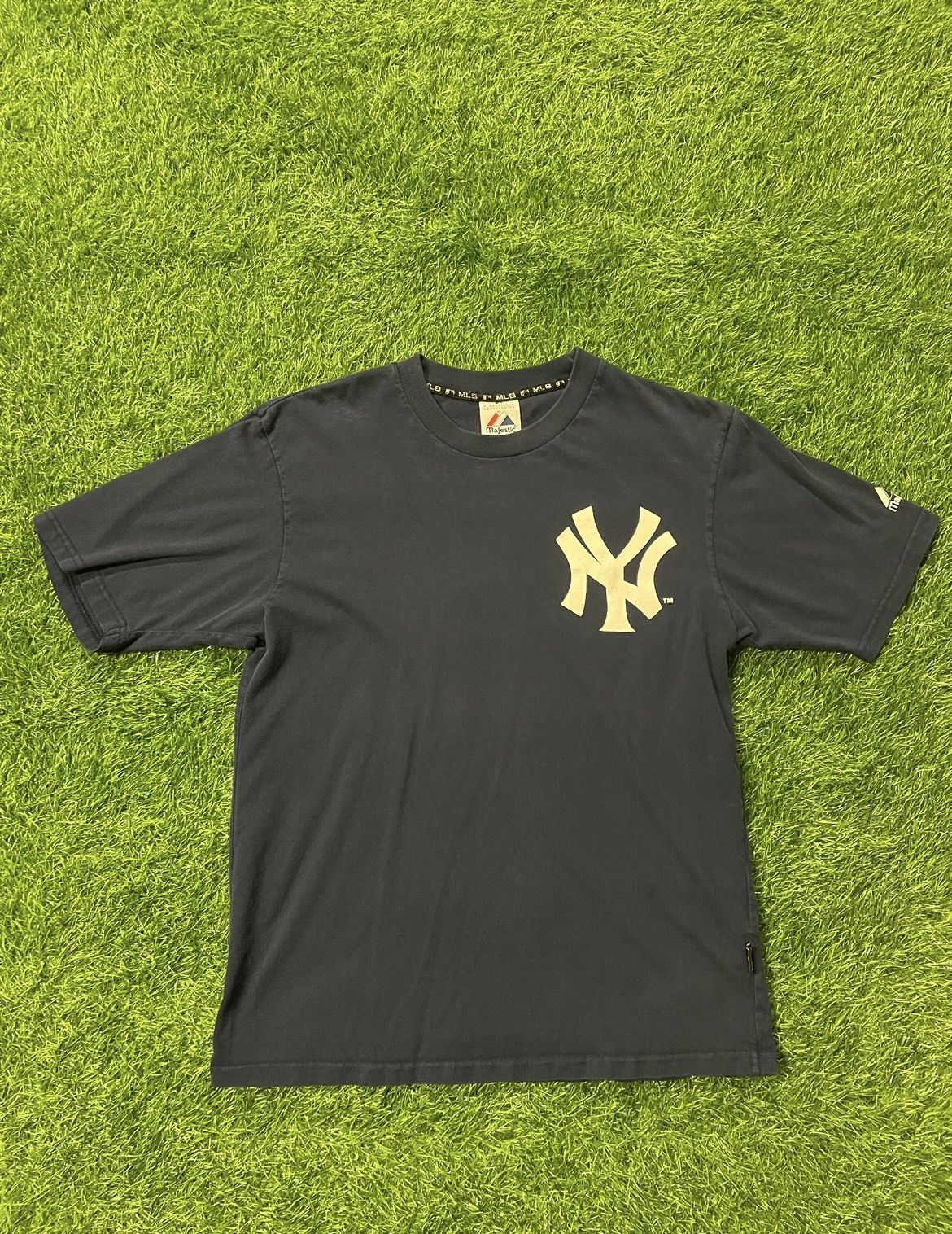 MLB Majestic Mlb New York Yankees Derek Jeter Tee Shirt Size M Size US M / EU 48-50 / 2 - 1 Thumbnail