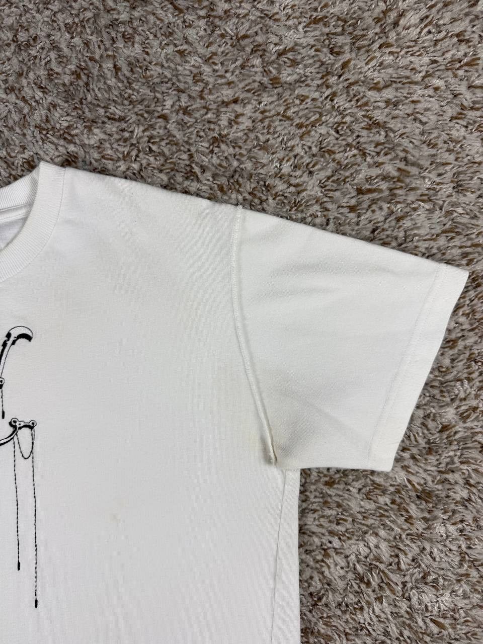 Louis Vuitton Louis Vuitton LV Pendant Crew Neck Short Sleeve T-Shirt Size US S / EU 44-46 / 1 - 8 Thumbnail
