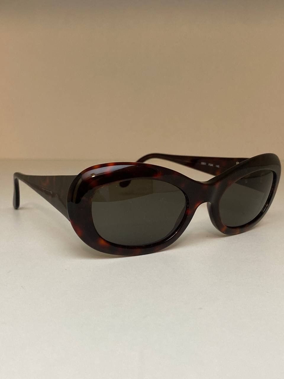 Yves Saint Laurent Yves Saint Laurent YSL Heart Retro Sunglasses Vintage Y2K Size ONE SIZE - 1 Thumbnail