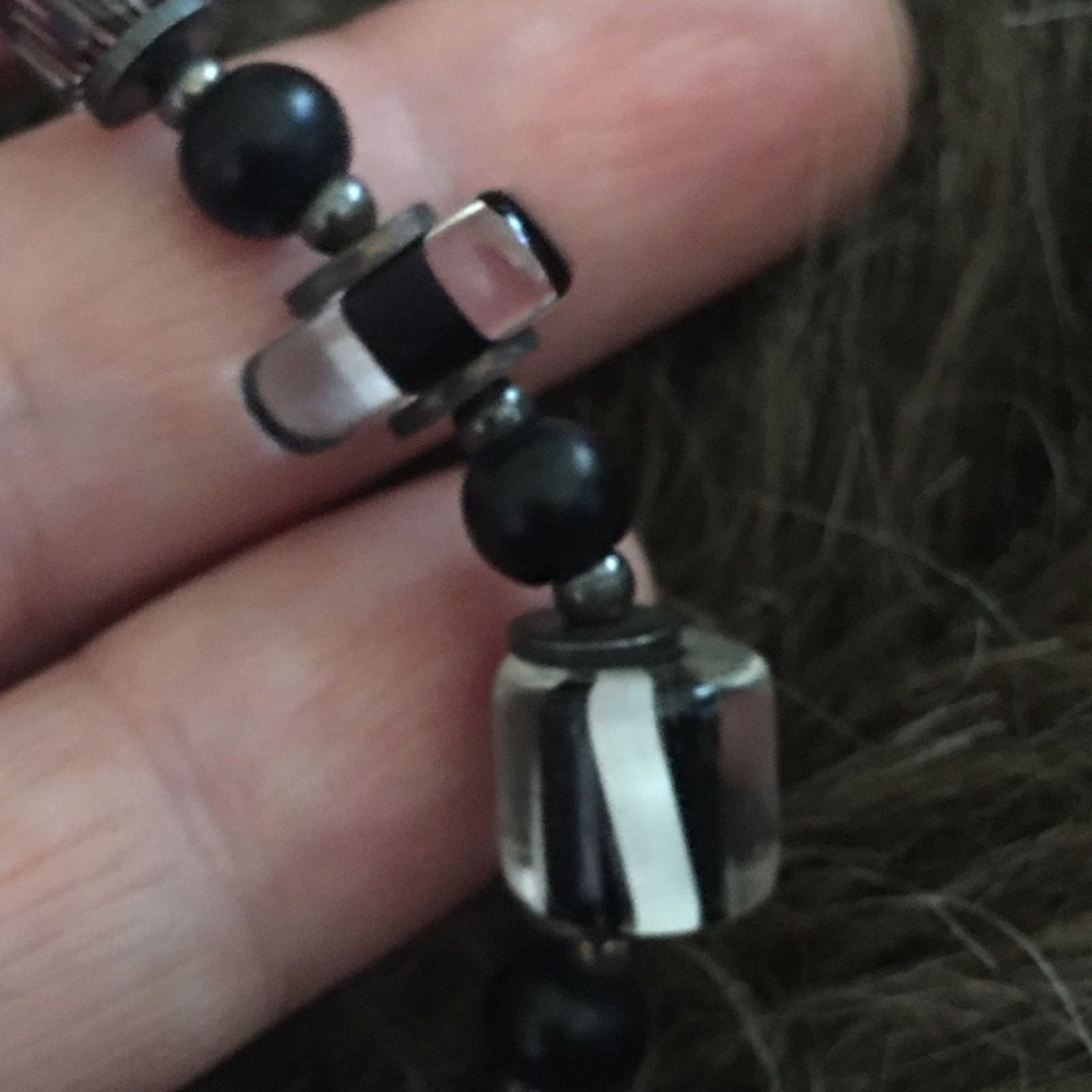 Vintage Vintage black/white glass and bakelite necklace Size ONE SIZE - 7 Thumbnail