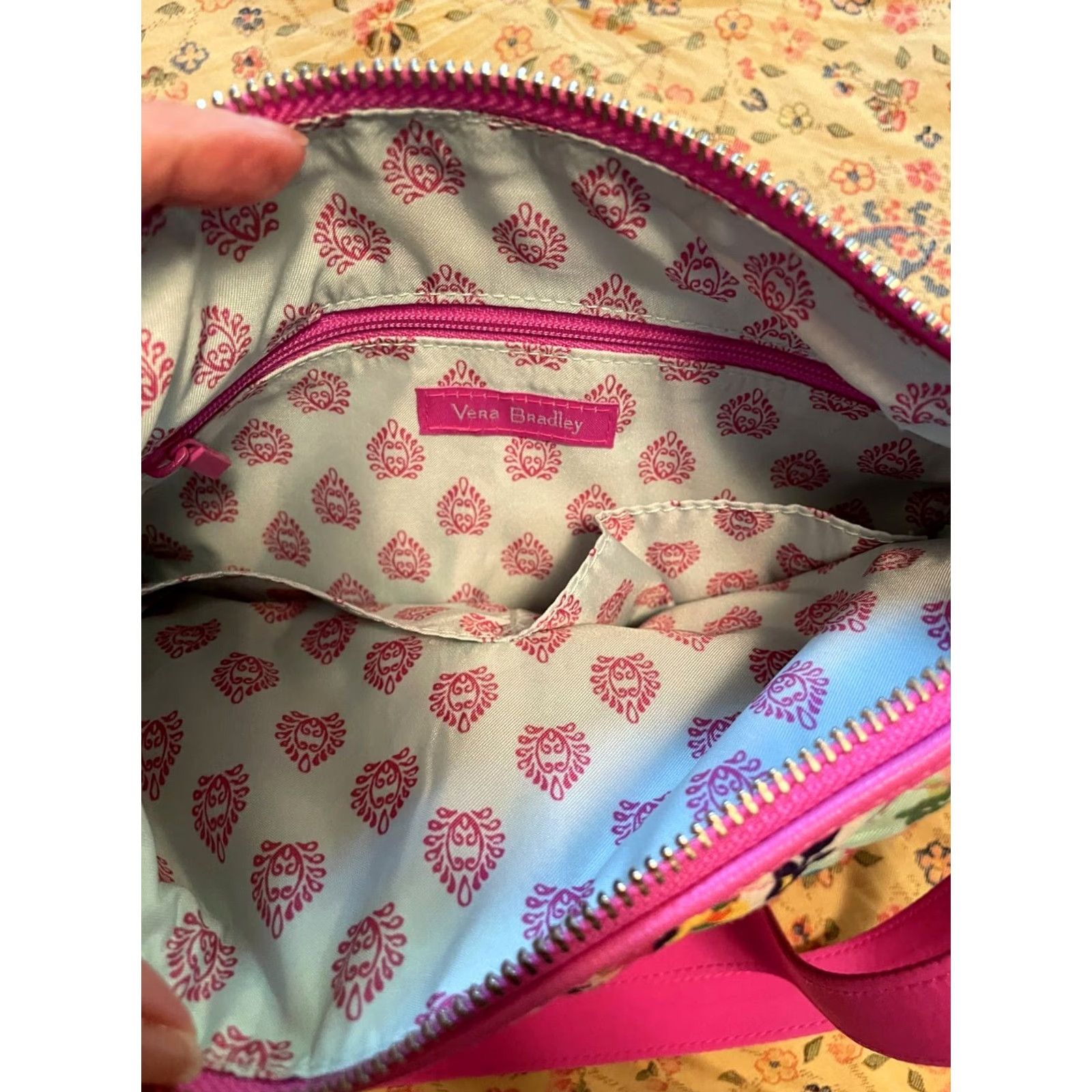 Vera Bradley Vera Bradley Carson Wildflower Paisley Crossbody Purse Pink Blue Colorful Pretty Women Medium Tote Size ONE SIZE - 4 Thumbnail