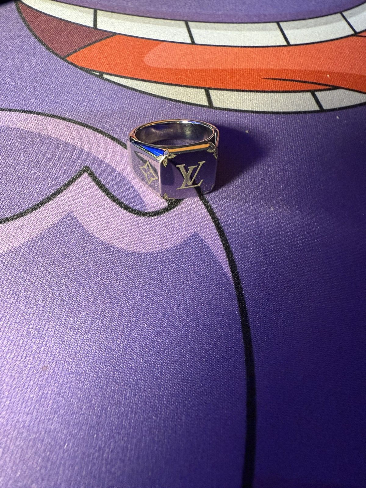 Louis Vuitton Louis Vuitton Monogram Ring Size ONE SIZE - 1 Thumbnail