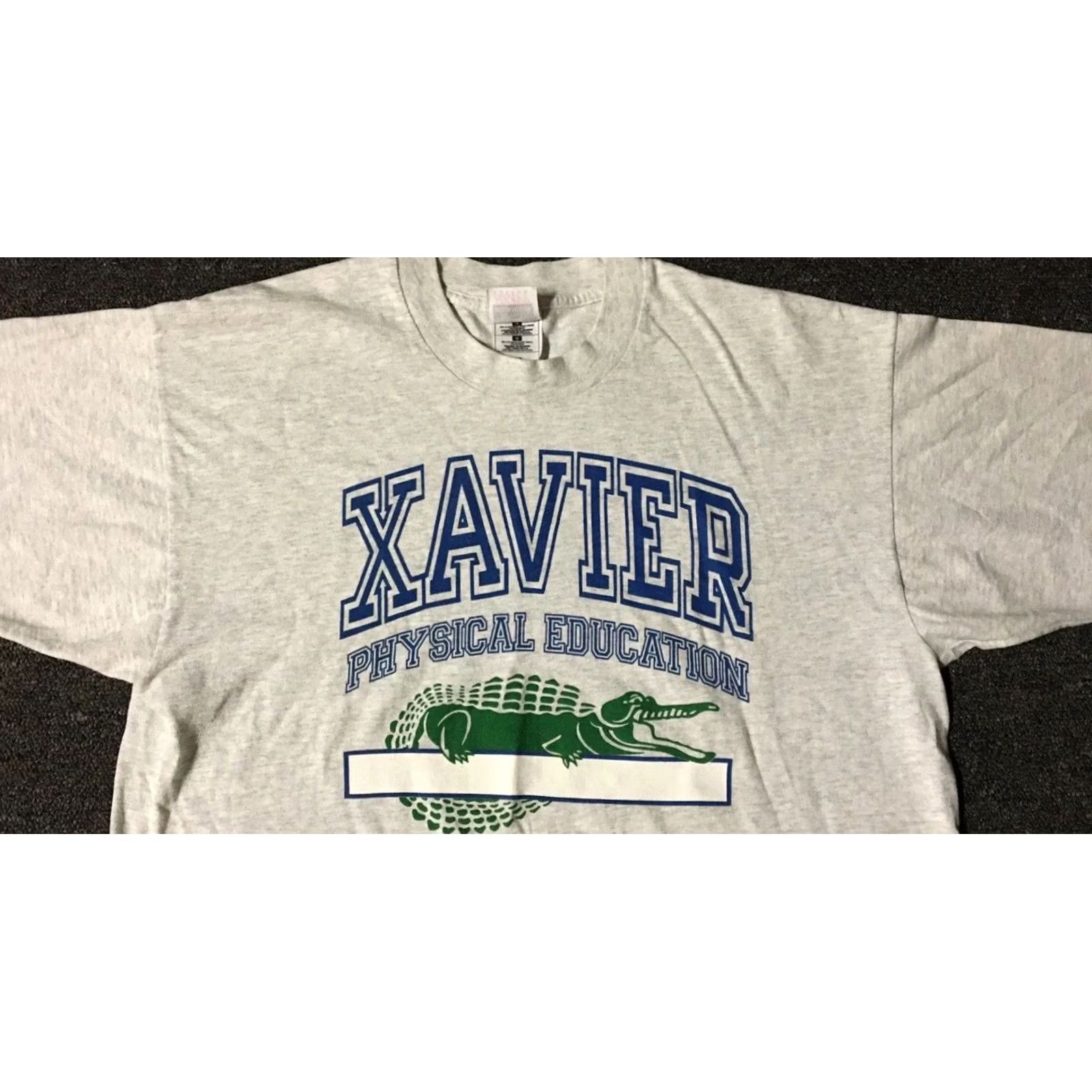 Vintage VINTAGE Xavier School Faded PE Spellout Shirt M Gray Men Short Sleeve 90s 80s Grunge Sports Football Track & Field College USA Size US M / EU 48-50 / 2 - 4 Thumbnail
