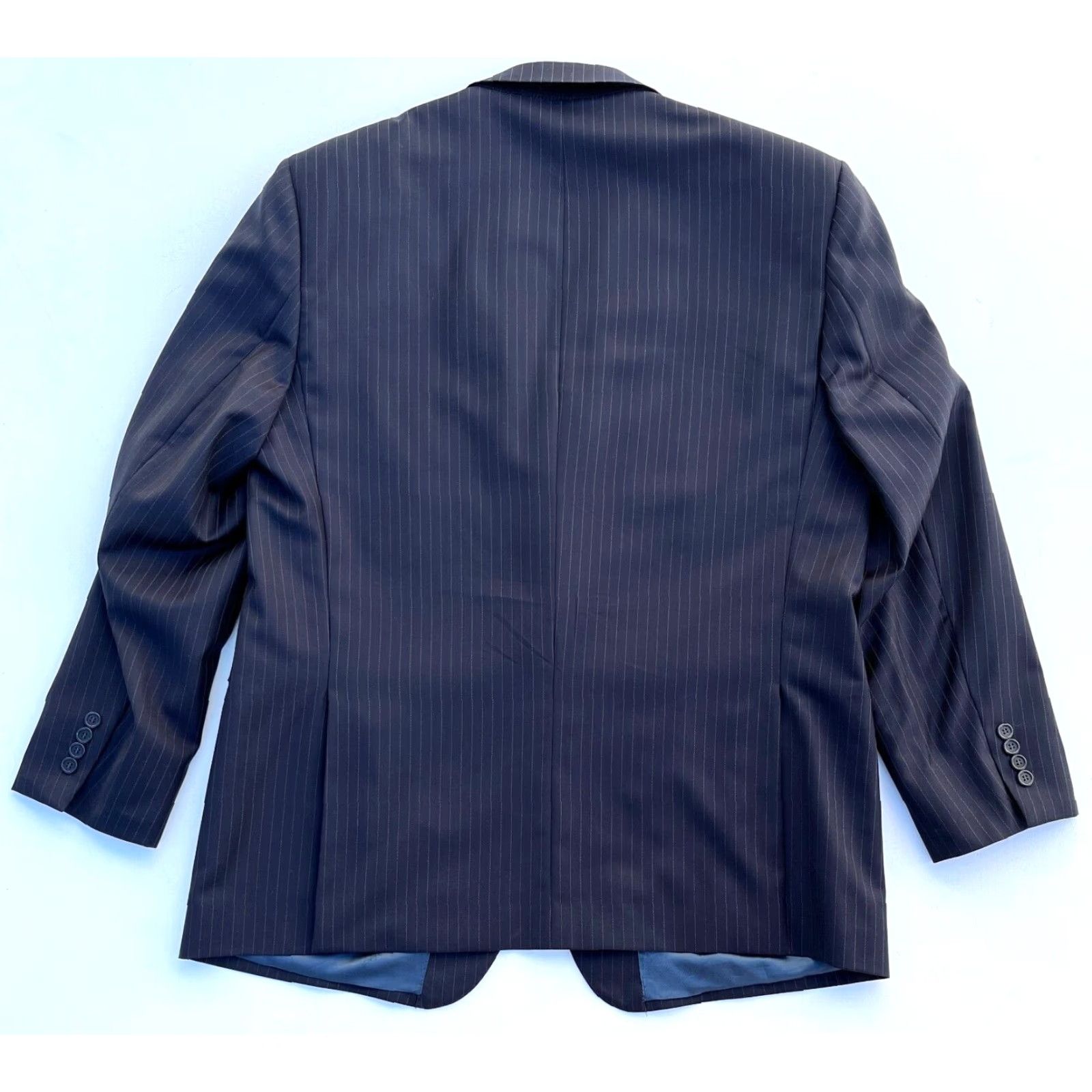 Ermenegildo Zegna Ermenegildo Zegna Wool Sport Coat Jacket Navy Striped 44R Italy Men’s Size 44 Regular Front Two-Button Four-Button Vented Classic Style Jacket Size US S / EU 44-46 / 1 - 3 Thumbnail