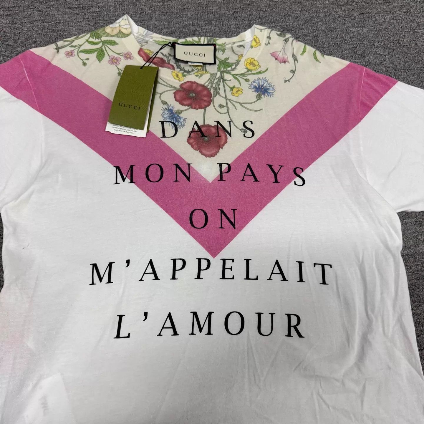 Gucci Gucci Pink Floral Print V-slogan short-sleeve T-shirt S Size S / US 4 / IT 40 - 4 Thumbnail