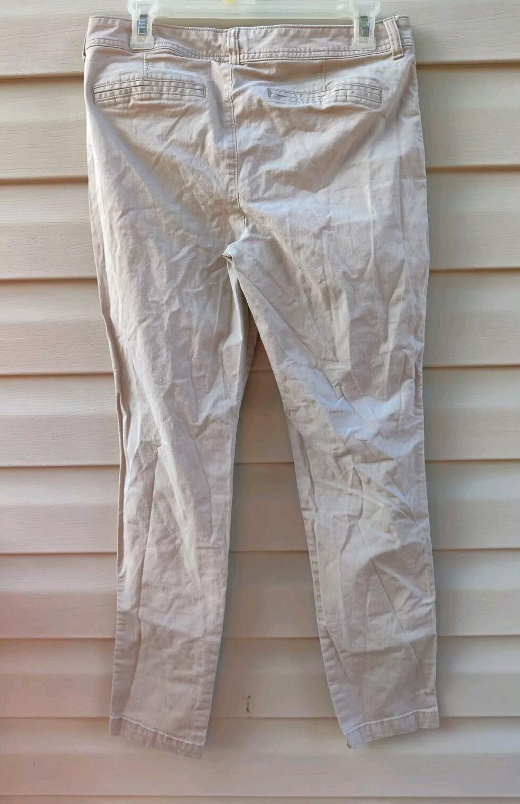 Old Navy Old Navy Skinny Khaki Pants With Pockets Size 8 Regular Flat Size 30" / US 8 / IT 44 - 4 Thumbnail
