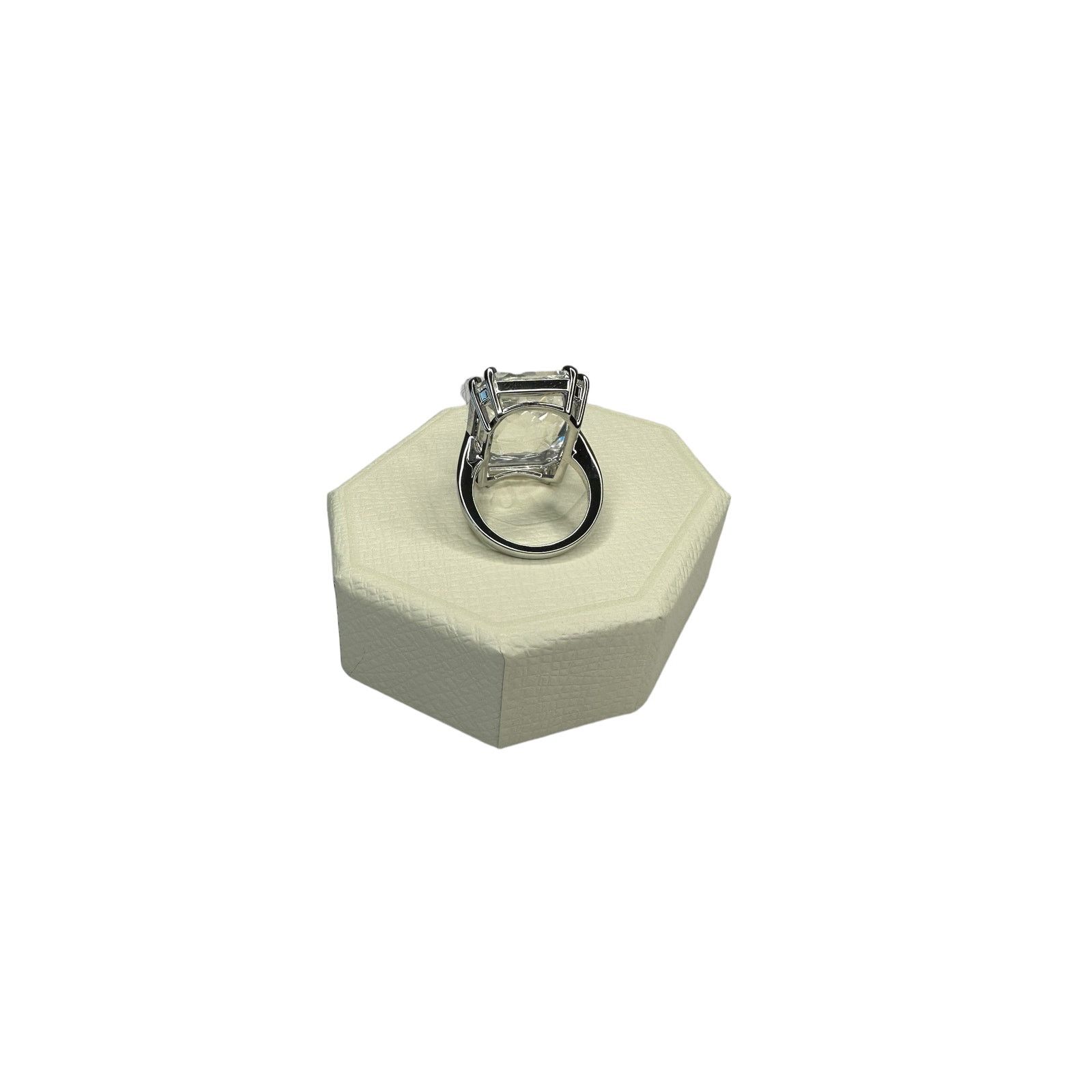 Swarovski Swarovski Mesmera cocktail ring Oversized crystal 5 USA Size ONE SIZE - 6 Thumbnail