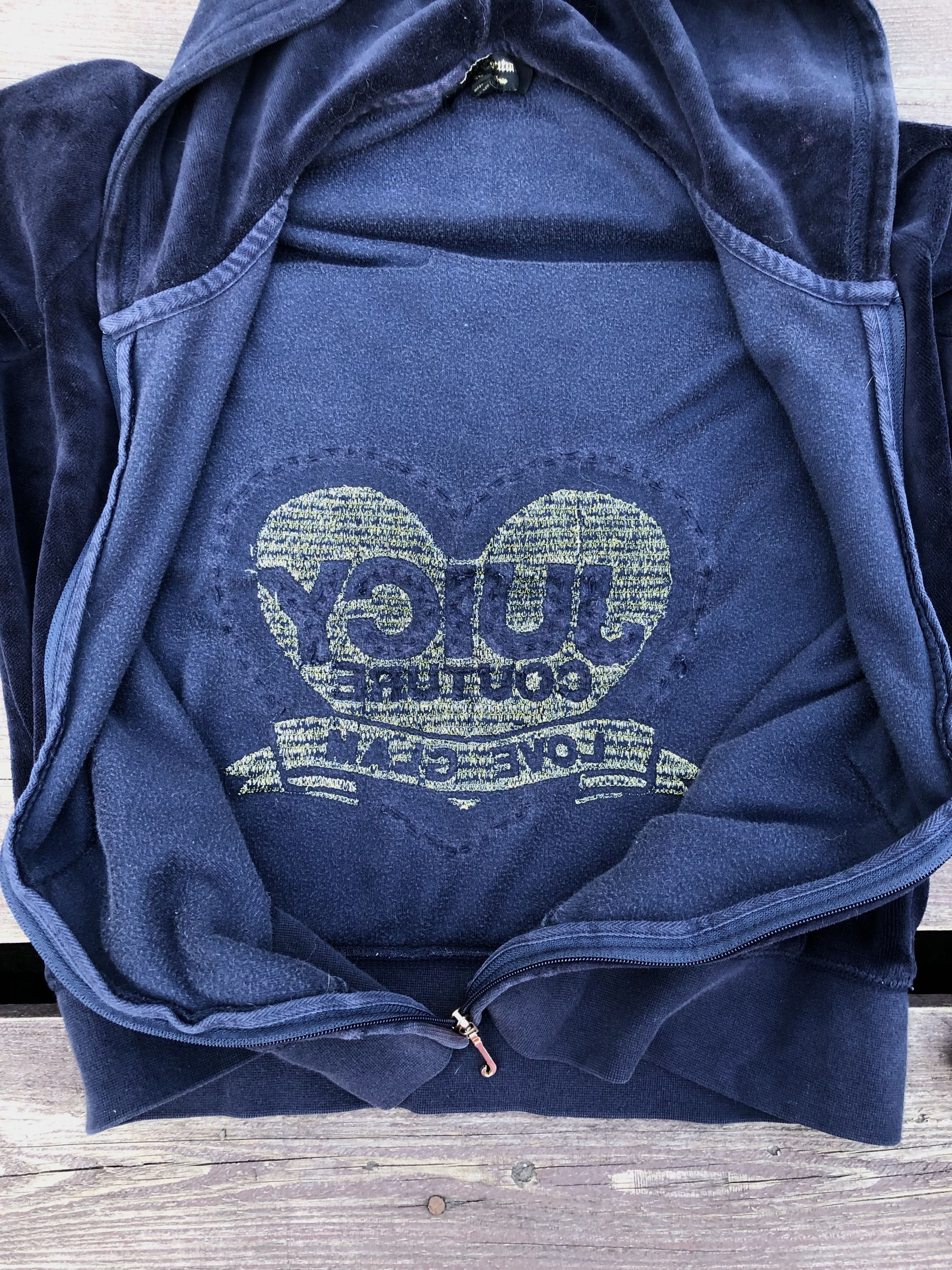 Juicy Couture Juicy Couture Y2K Style Vintage Velour Zip Up Hoodie Size M / US 6-8 / IT 42-44 - 15 Thumbnail