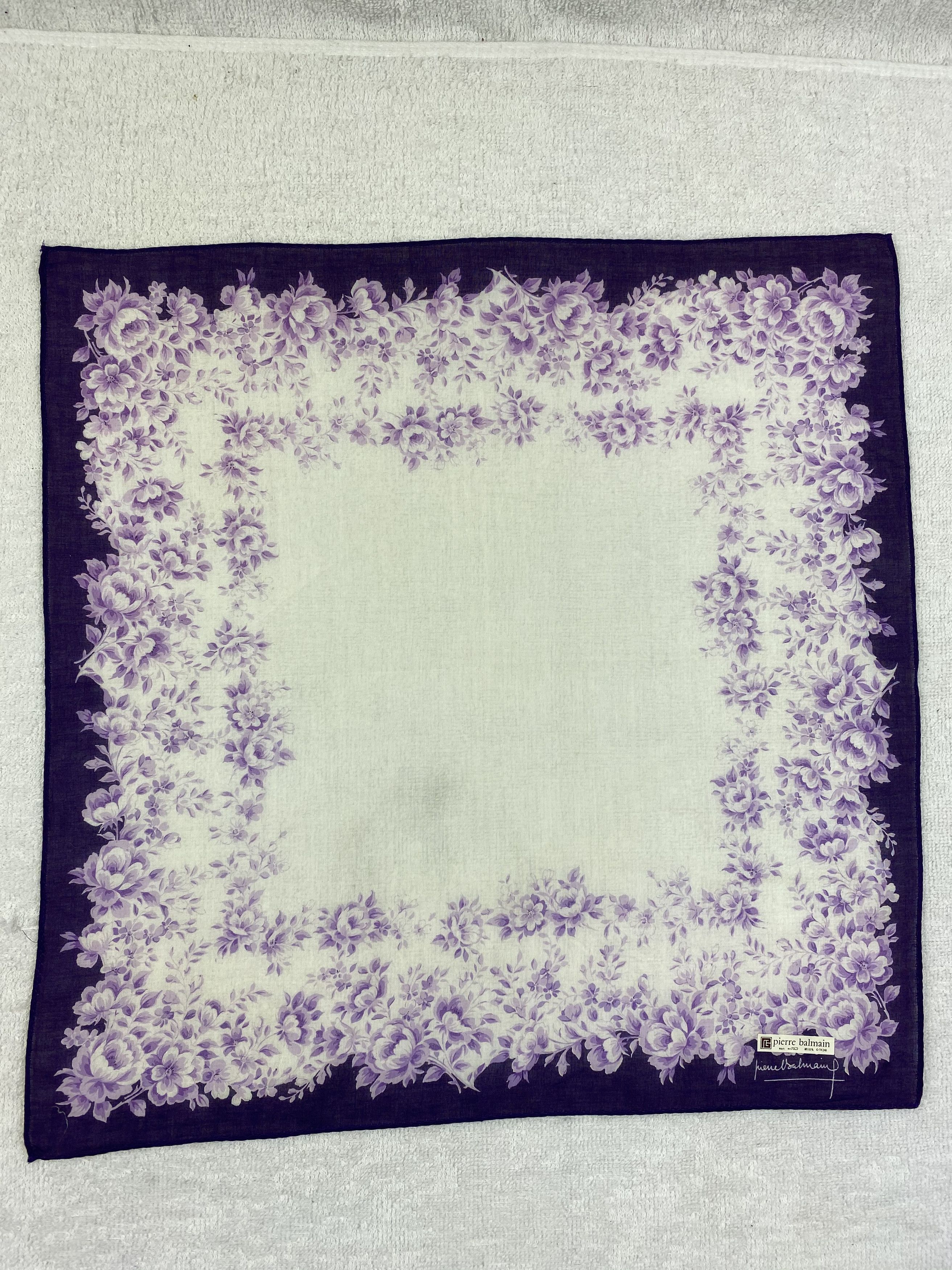 Pierre Balmain × Vintage Vintage Pierre Balmain Handkerchief / Bandana / Neckerchief Size ONE SIZE - 3 Thumbnail