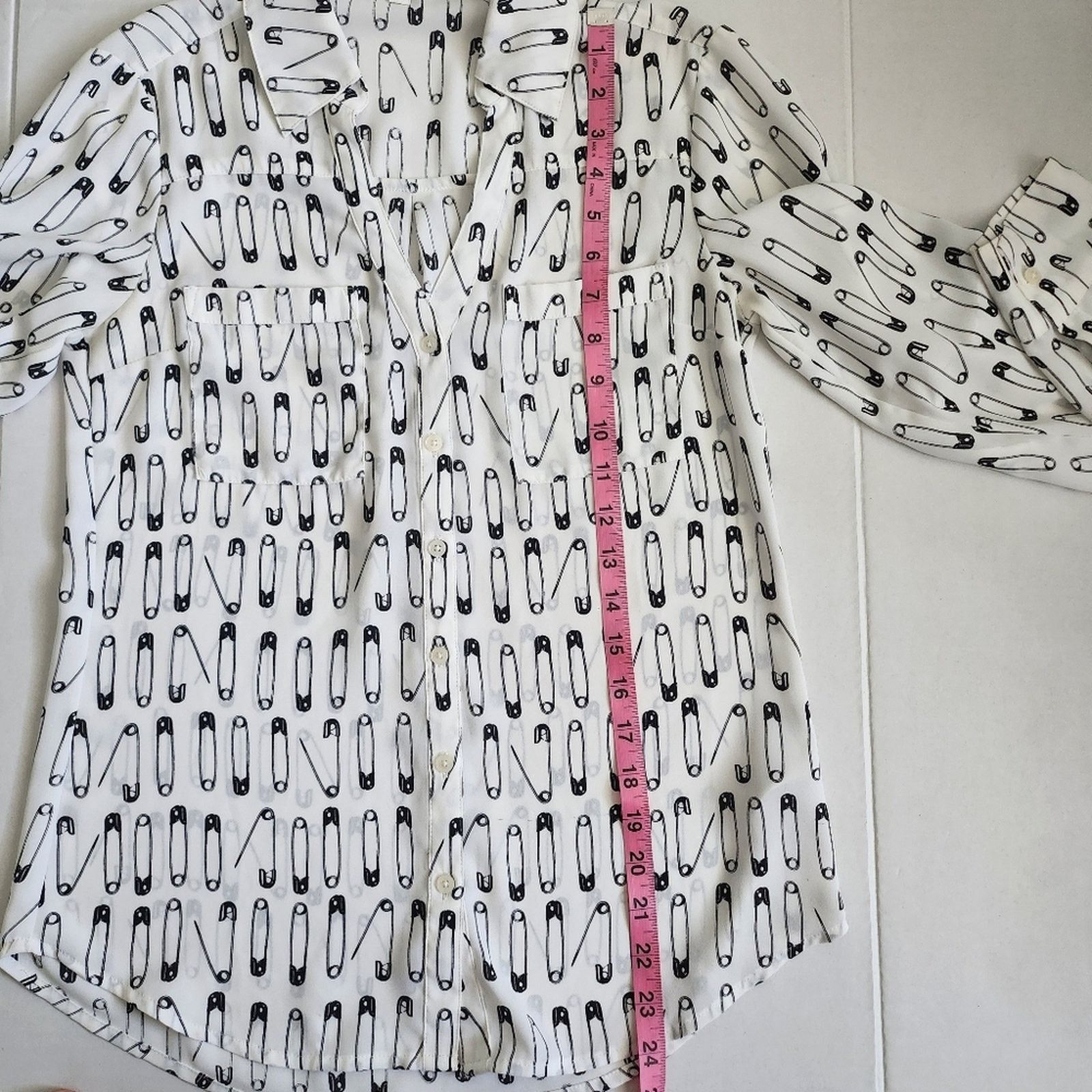 Express Express Portofino Safety Pin Blouse Size XS / US 0-2 / IT 36-38 - 7 Thumbnail