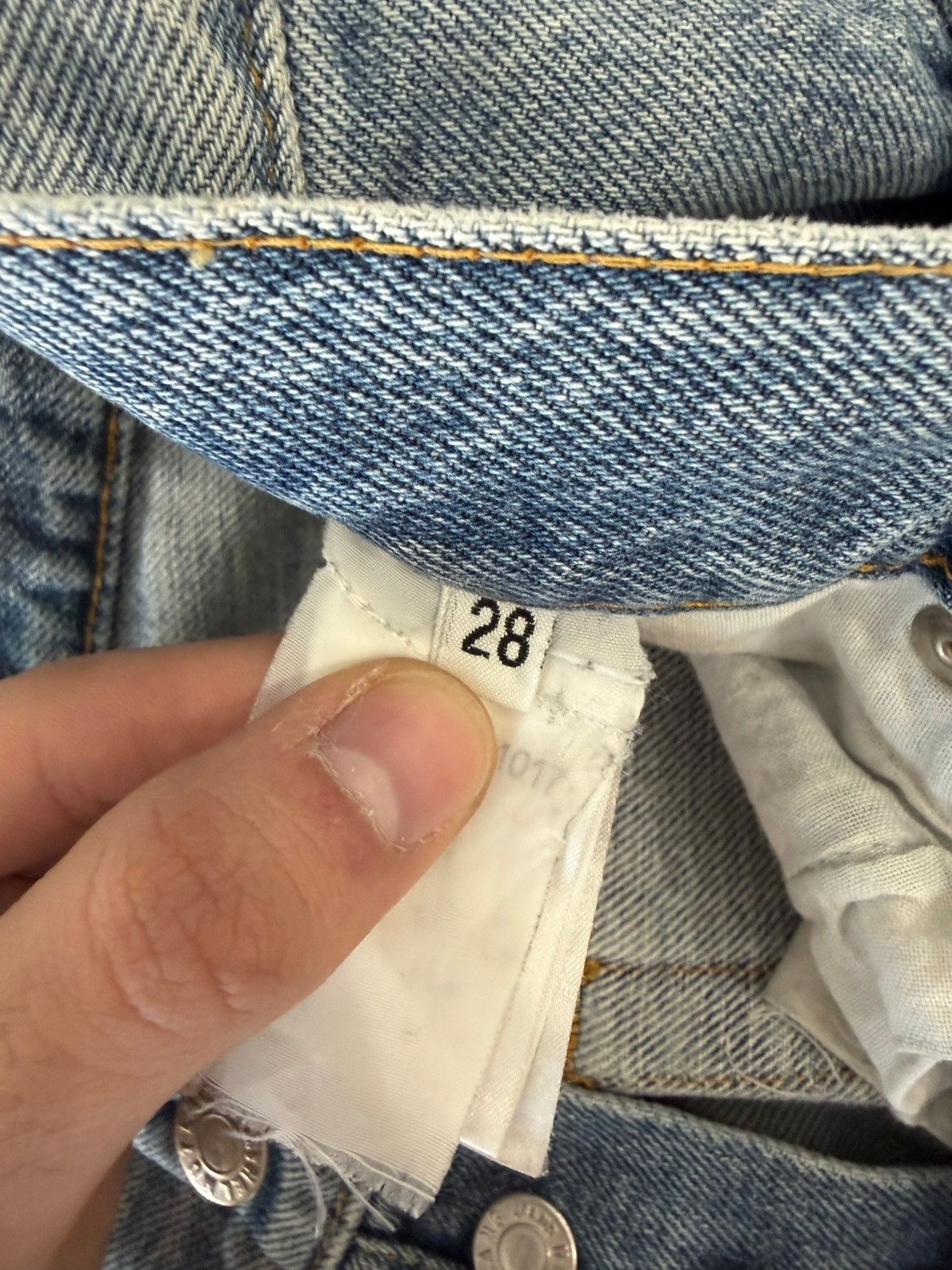 Helmut Lang 1998 HELMUT LANG LIGHT WASH STRAIGHT CUT DENIM Size US 28 / EU 44 - 3 Thumbnail