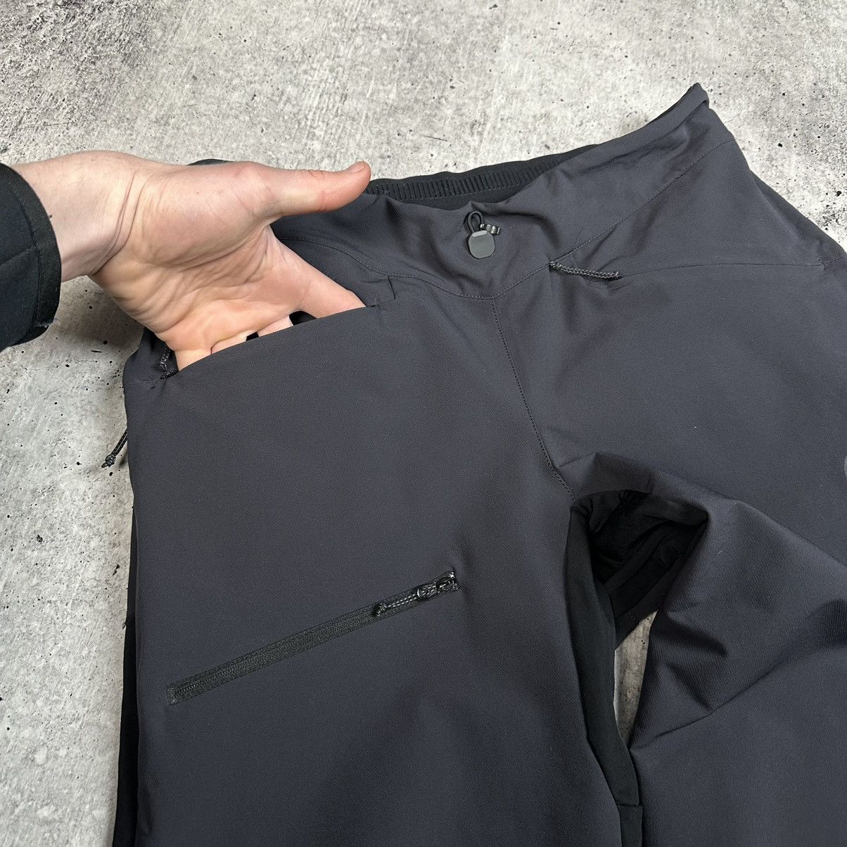 Mammut Mammut Courmayeur SO Pants Technical Hiking Gray Women’s Size 32" / US 10 / IT 46 - 9 Thumbnail