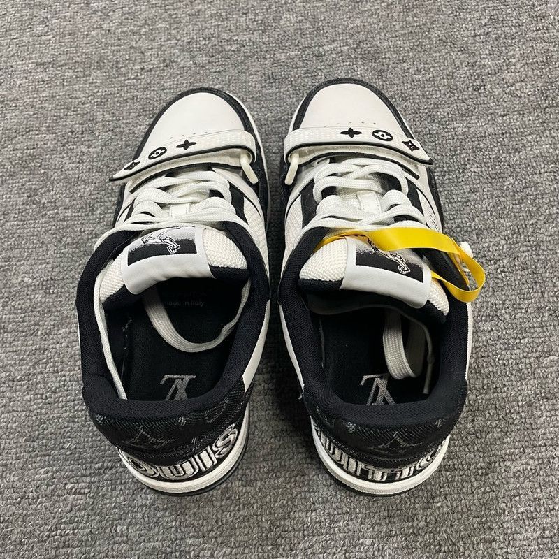 Louis Vuitton Louis Vuitton Classic Trainer Sneakers in Black and White - Size US 6.5 / EU 39-40 - 3 Thumbnail