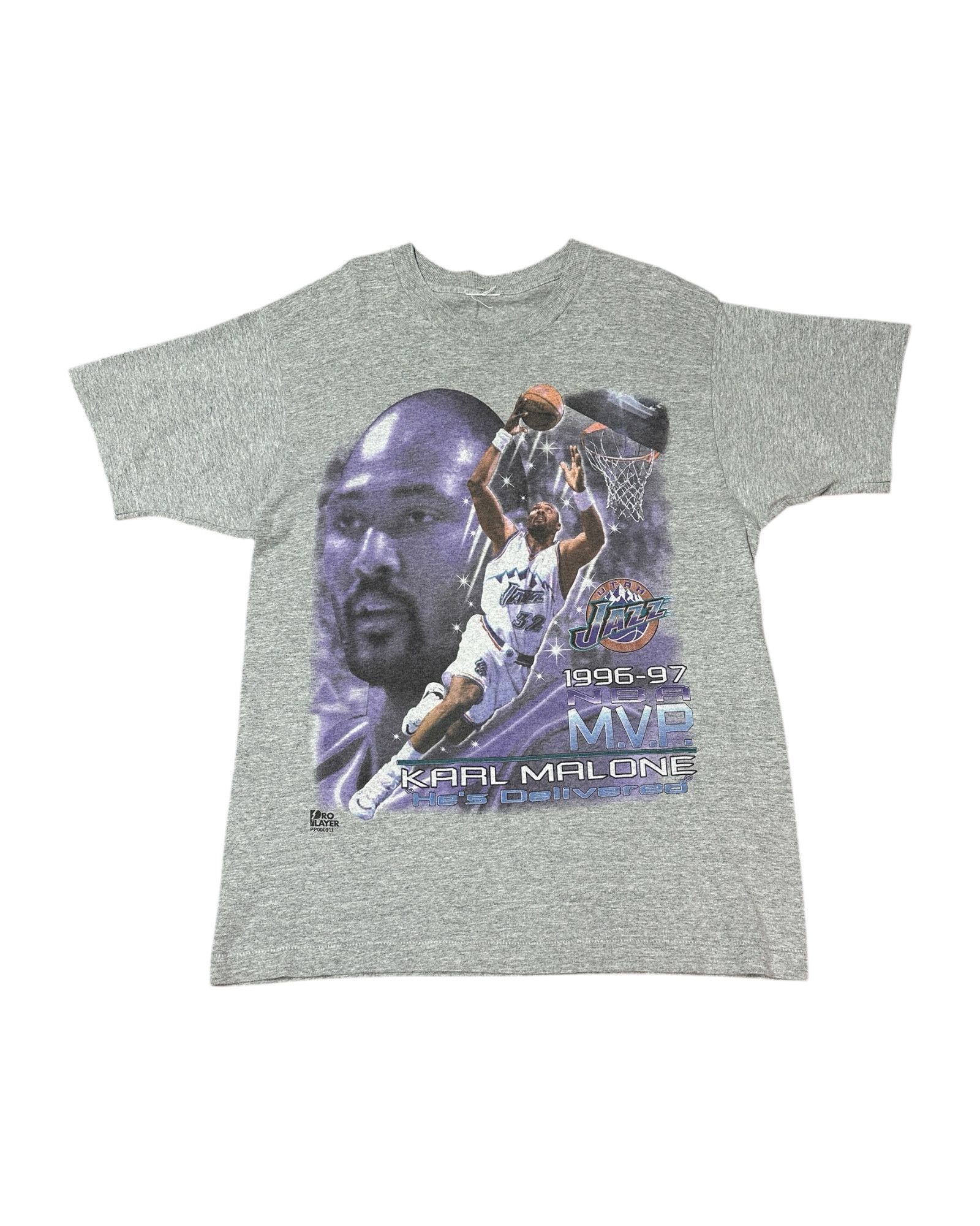 Other Vintage Karl Malone MVP 96-97 Jazz T-shirt Size US XL / EU 56 / 4 - 1 Thumbnail