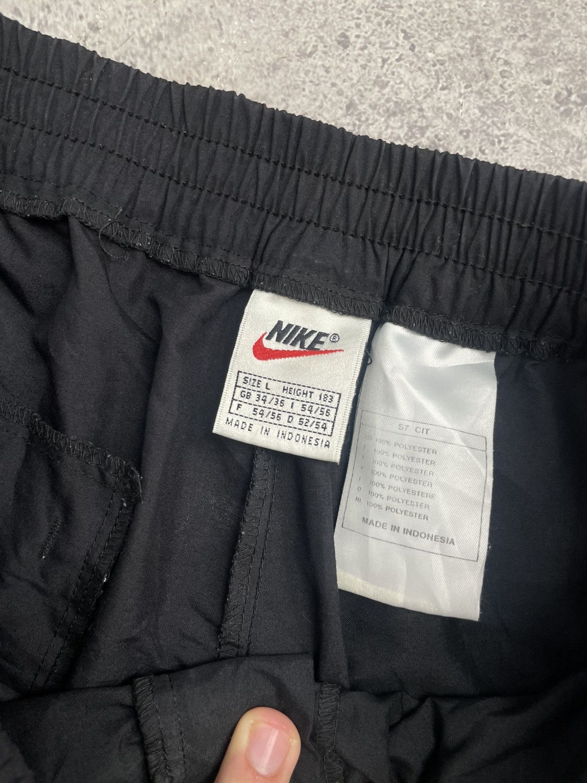 Nike × Vintage Nike Vintage Shorts Black Y2k Drill 90s Mini Swoosh Size US 34 / EU 50 - 7 Thumbnail