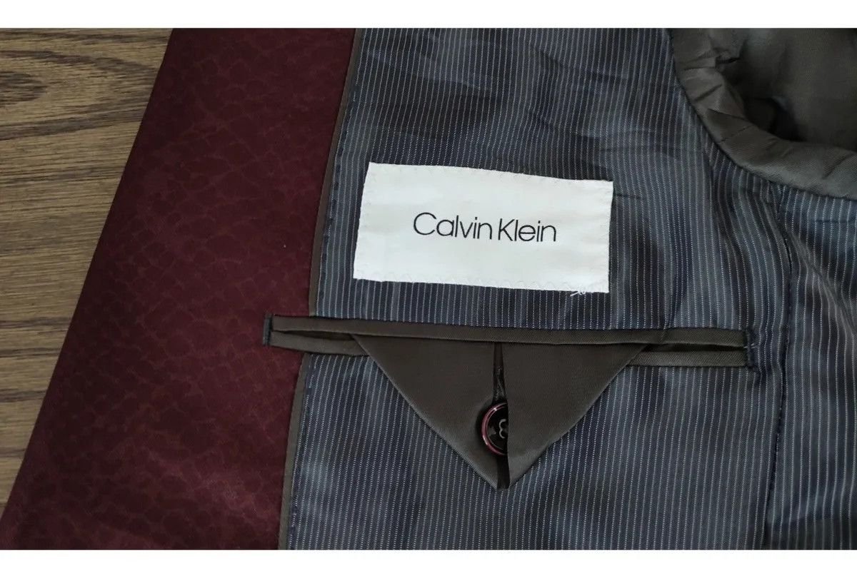 Calvin Klein Calvin Klein Sport Blazer Wine Animal Print-fashionella Size 36R - 9 Thumbnail