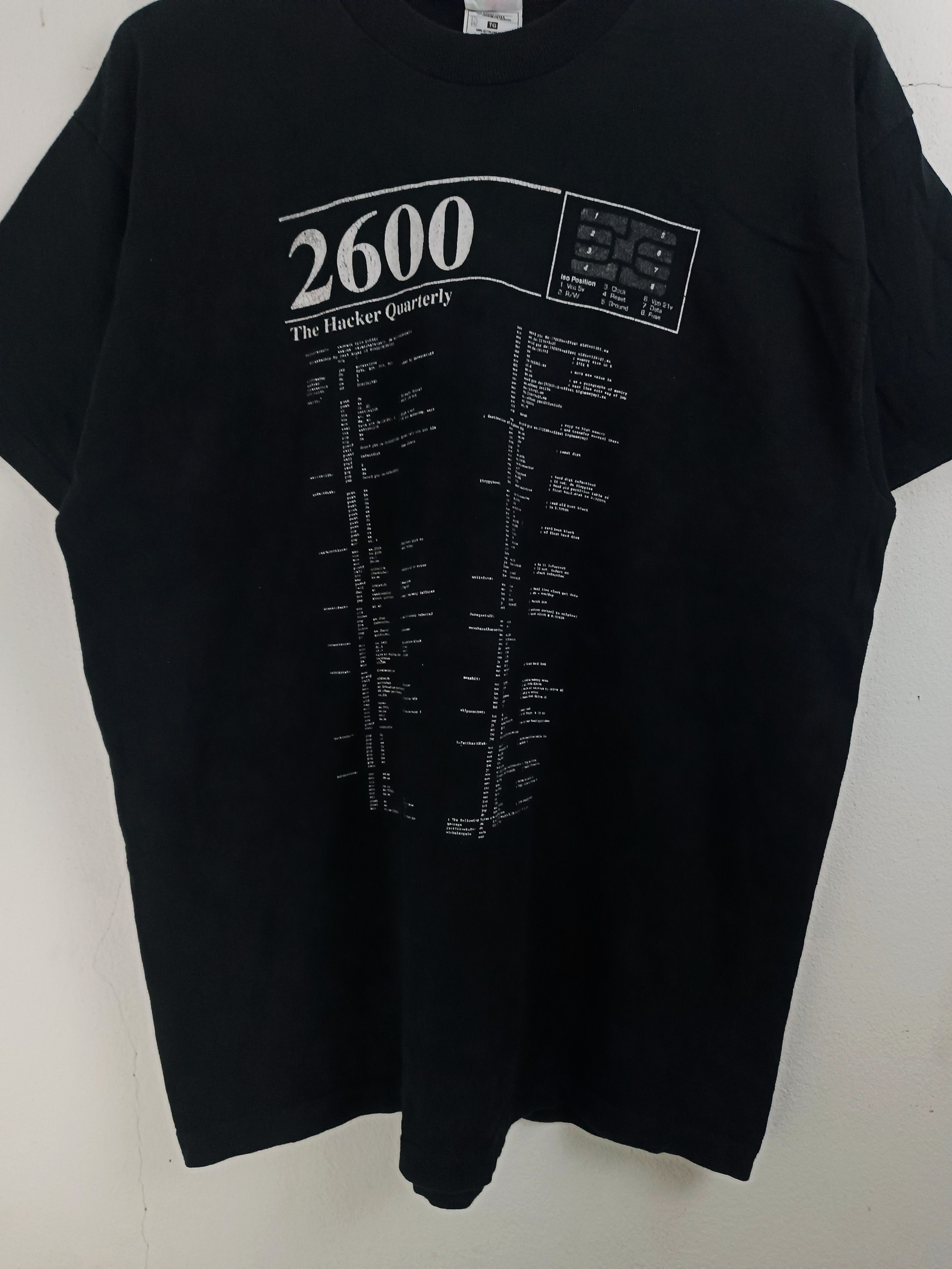Vintage VINTAGE 90'S 2600:THE HACKER QUARTERLY VERY RARE MICROSOFT Size US XL / EU 56 / 4 - 15 Thumbnail