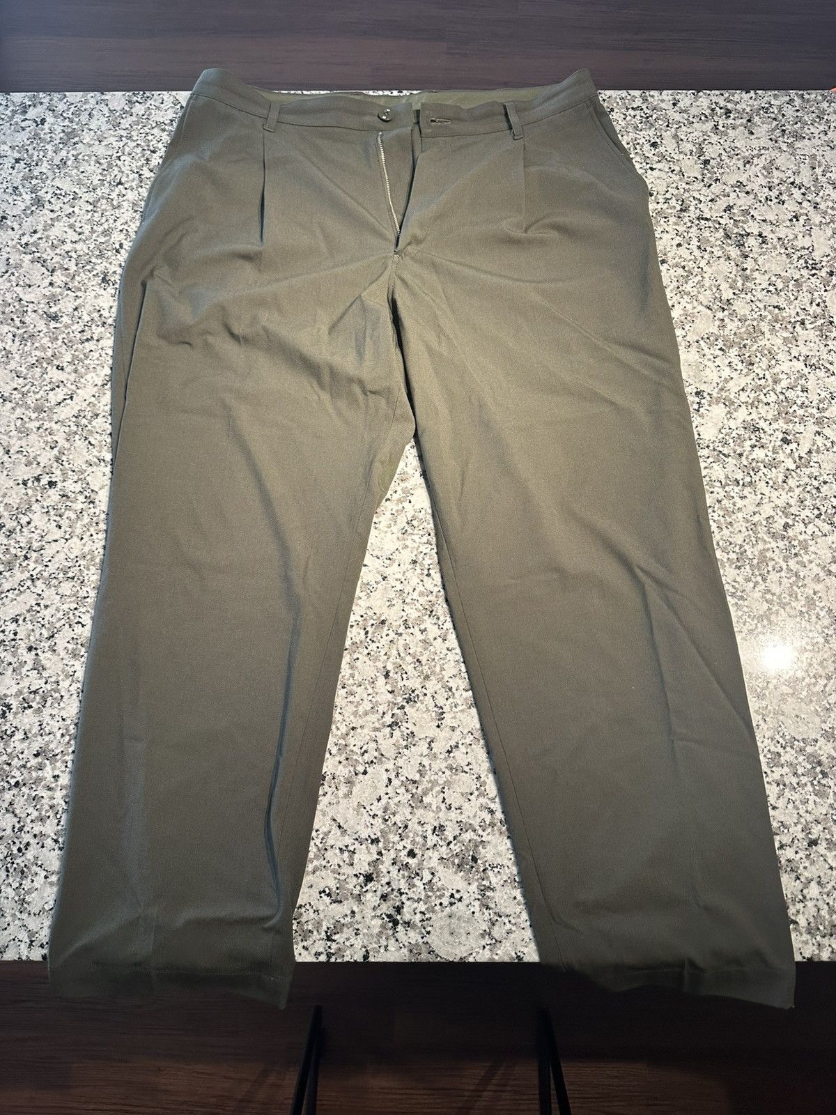 Neighborhood Neighborhood Two Tuck Pant Size US 34 / EU 50 - 1 Thumbnail