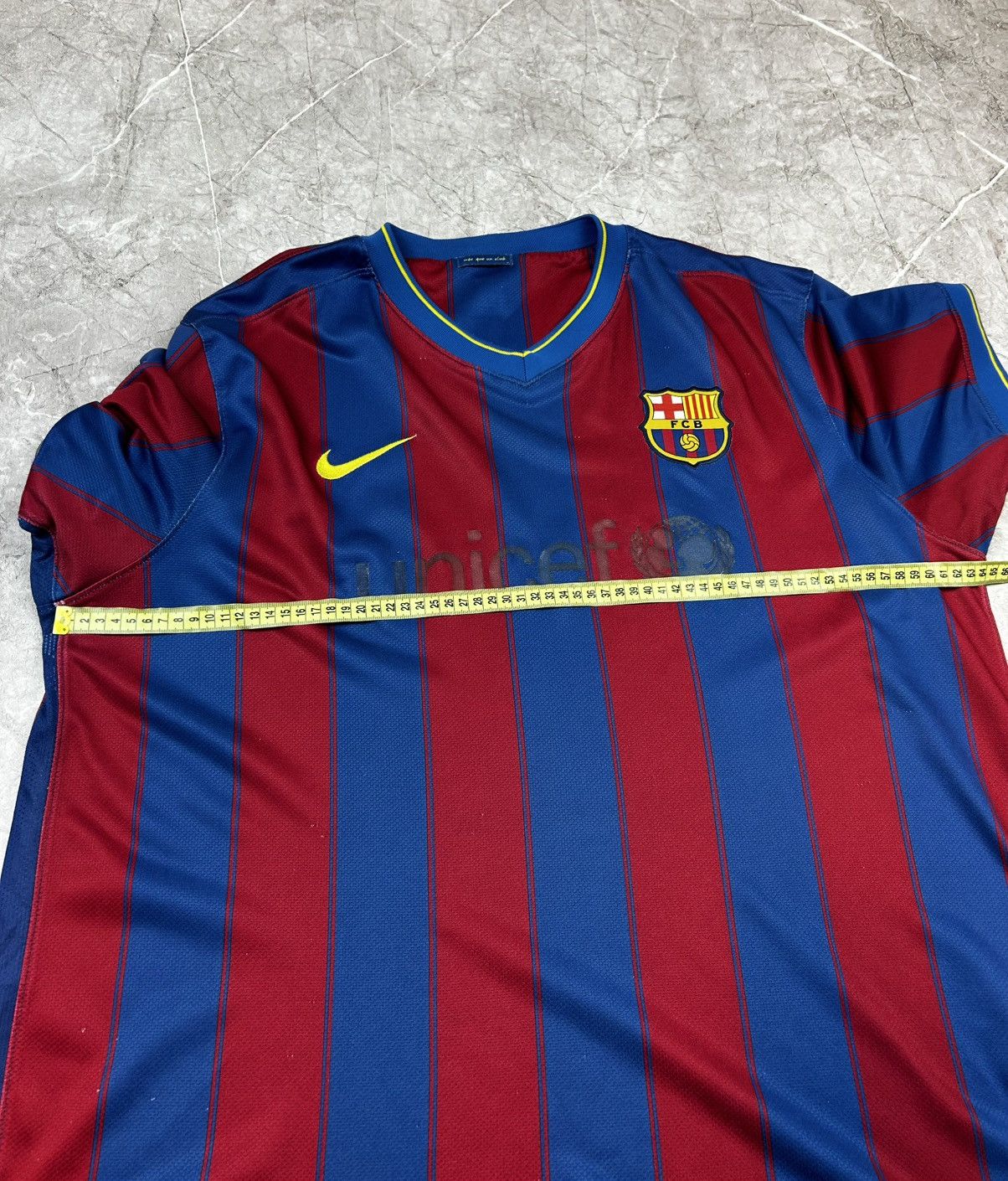 Nike FC BARCELONA 2010/2011 HOME FOOTBALL SOCCER JERSEY NIKE XLL Size US XXL / EU 58 / 5 - 23 Thumbnail